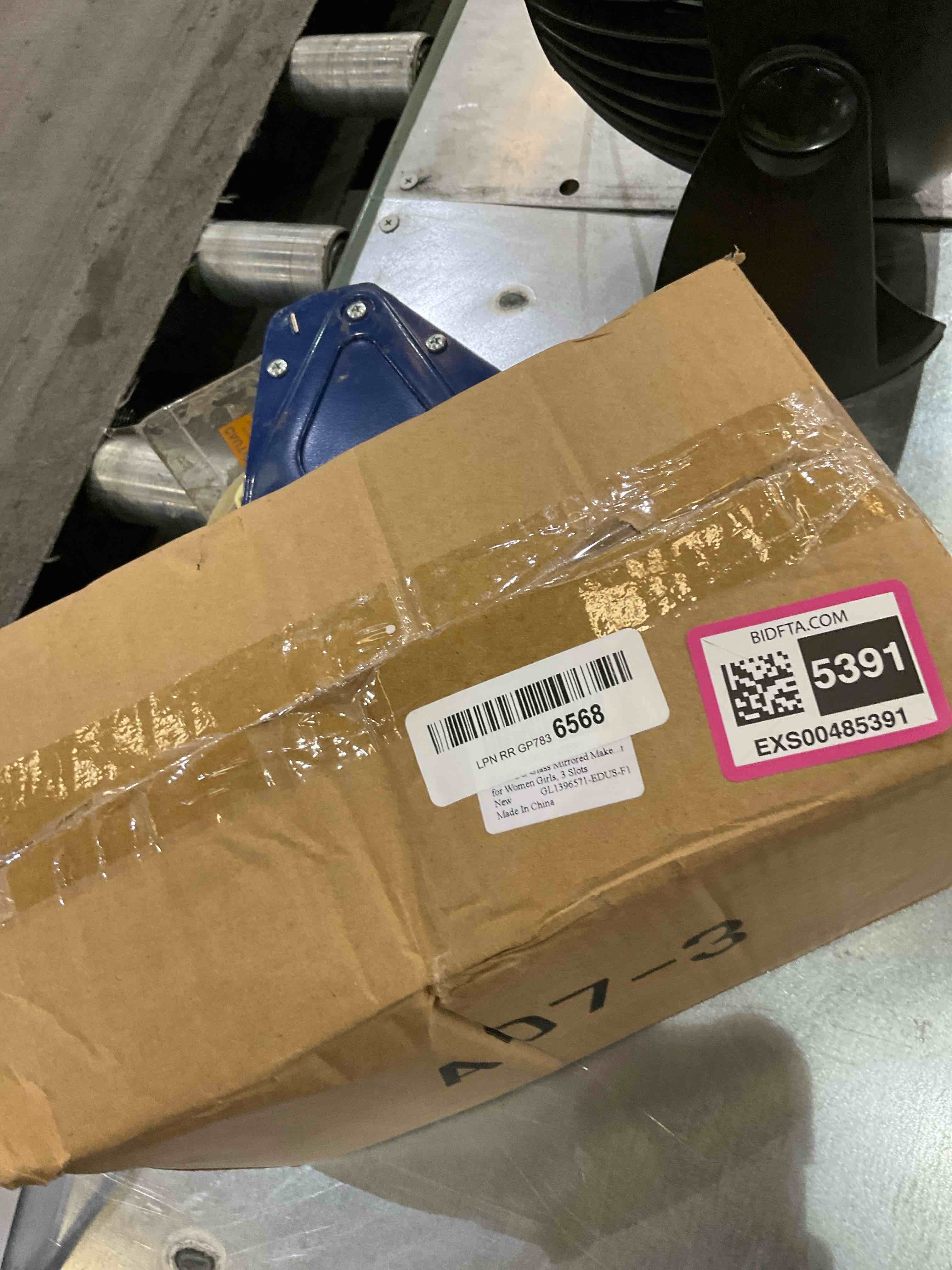 https://s3.amazonaws.com/lotting-images-prod/bidfta/EXS00485391_1695660351963.jpeg