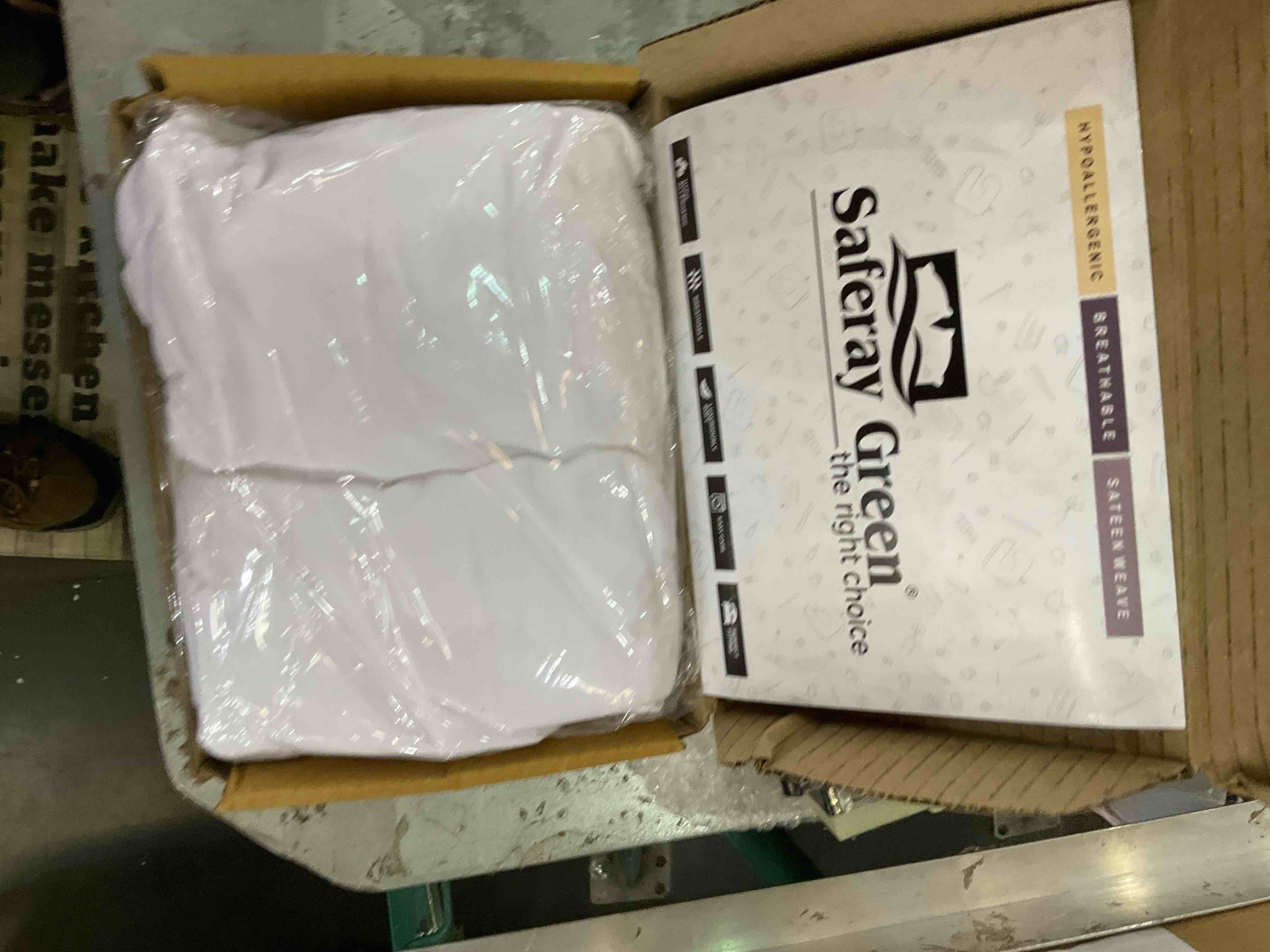 Saferay Green Pinch Pleated European Pillow Shams Set of 2 White Pinch Pillow Shams European Square 800 Tc Hotel Class Stich 100% Cotton Pinch Euro 26x26 Pillow Cover Decorative Pinch Pillow Shams