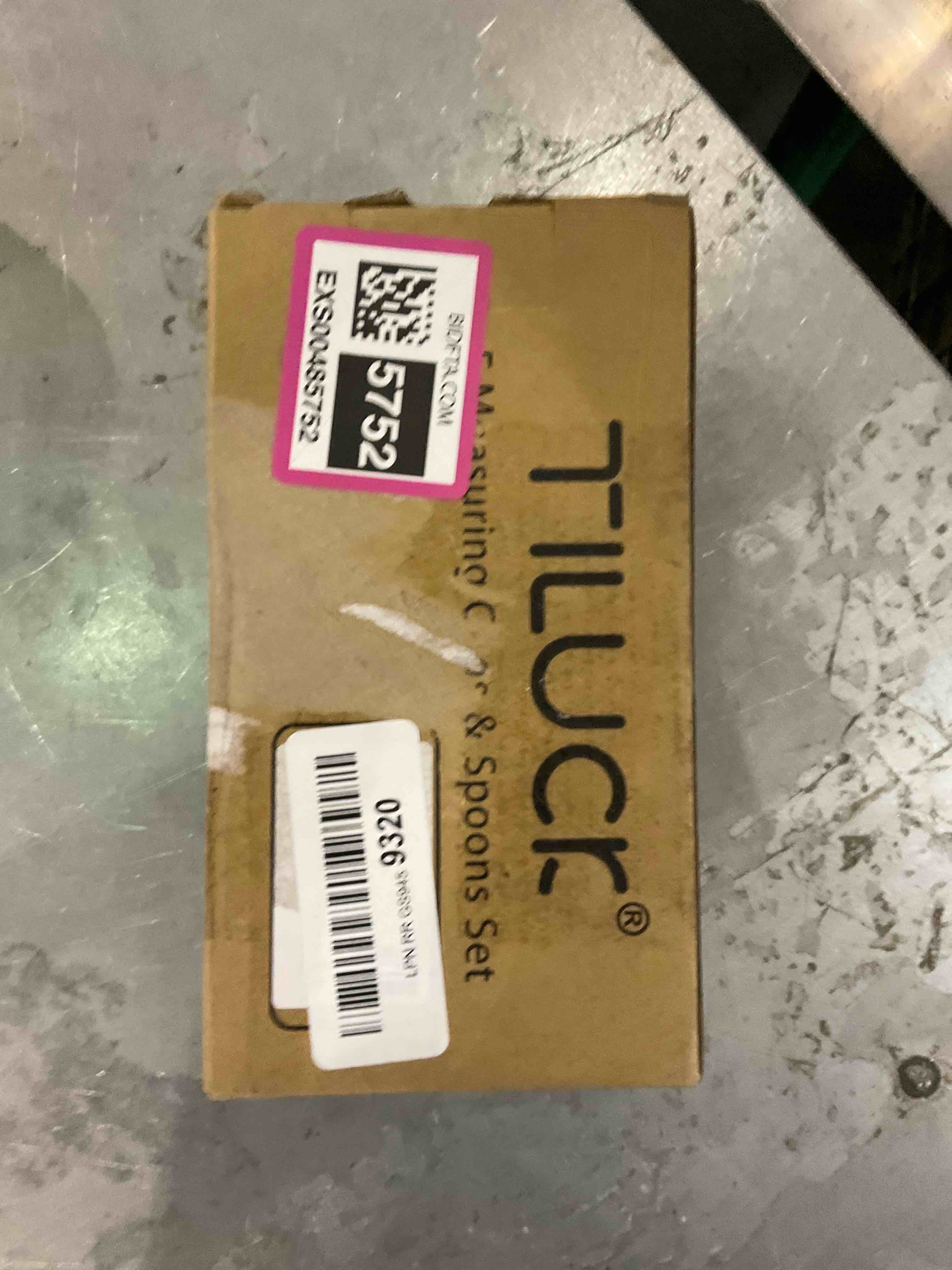 https://s3.amazonaws.com/lotting-images-prod/bidfta/EXS00485752_1695911767058.jpeg