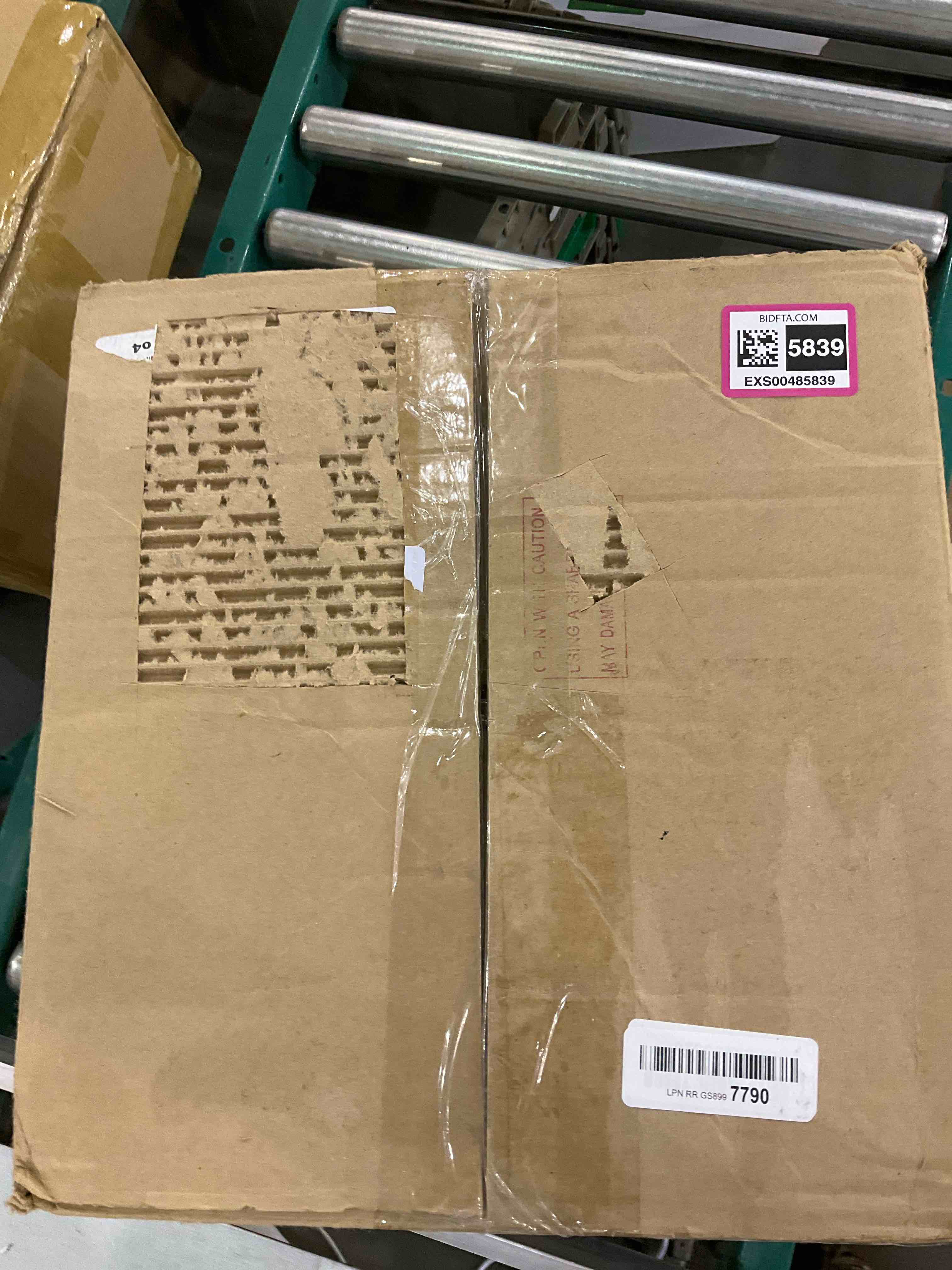 https://s3.amazonaws.com/lotting-images-prod/bidfta/EXS00485839_1695993782844.jpeg
