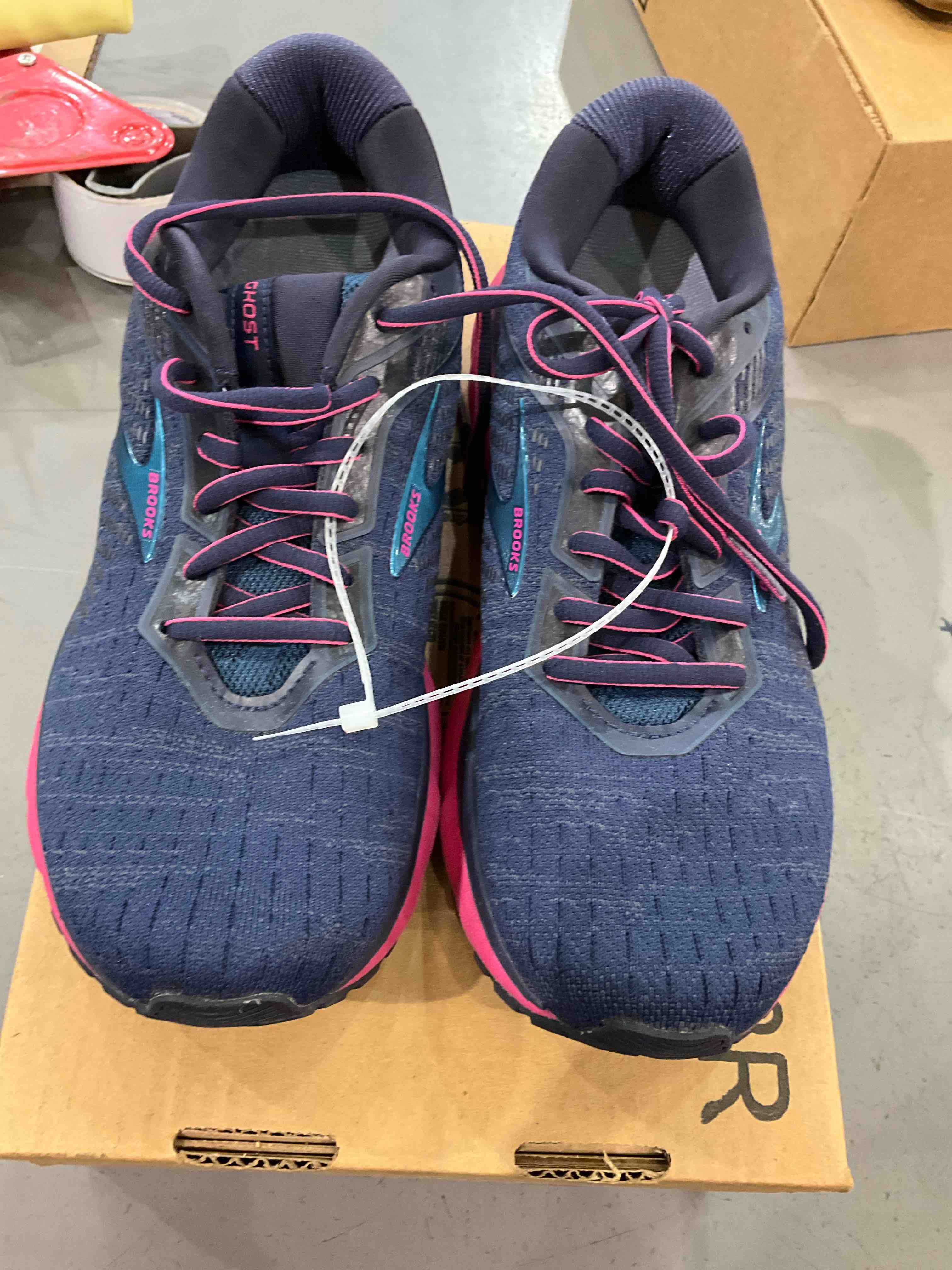 Brooks Womens Ghost 12 Running Shoe - Navy/Majolica/Beetroot - B - 9.5