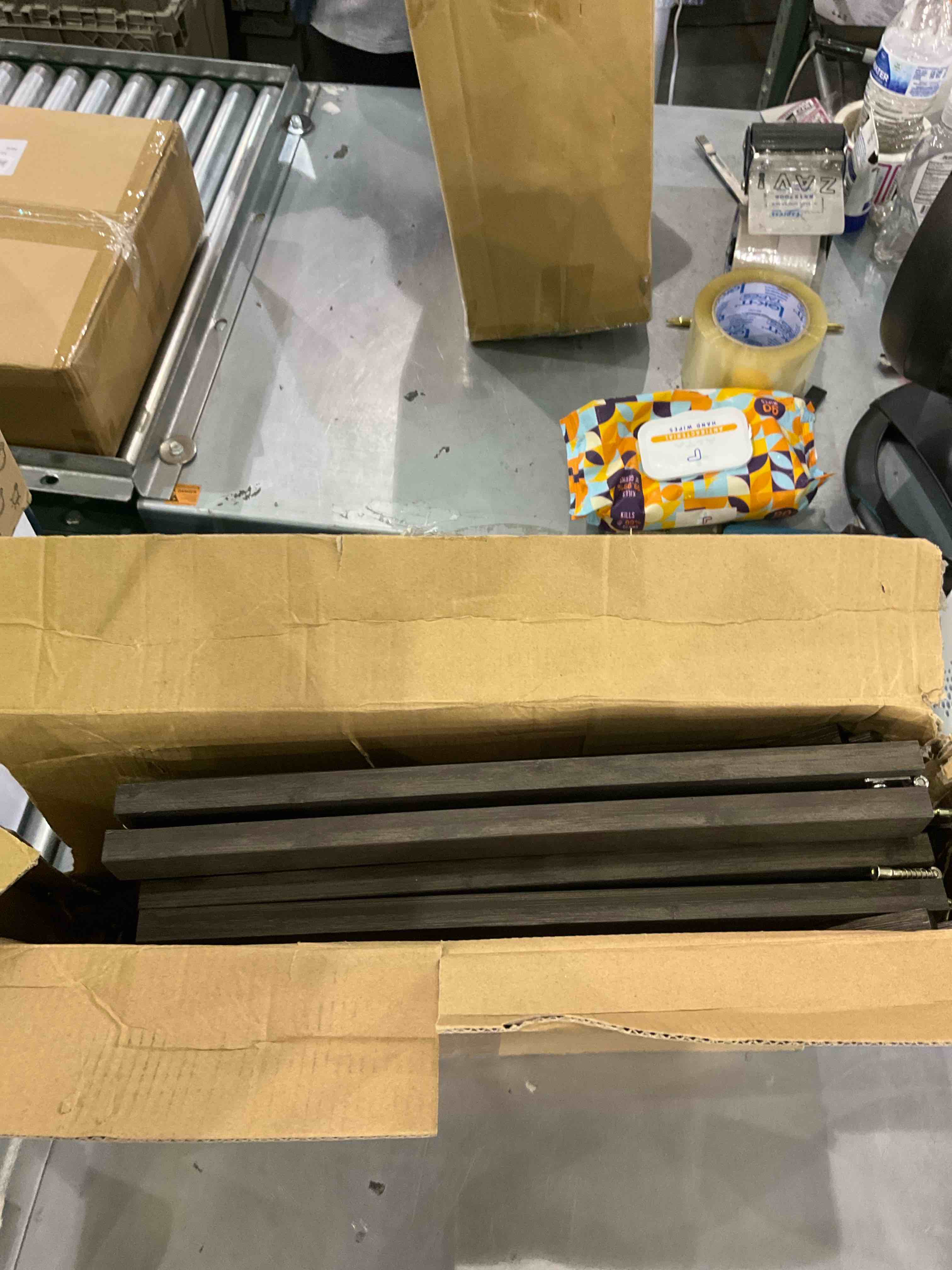 https://s3.amazonaws.com/lotting-images-prod/bidfta/EXS00486064_1695382117706.jpeg