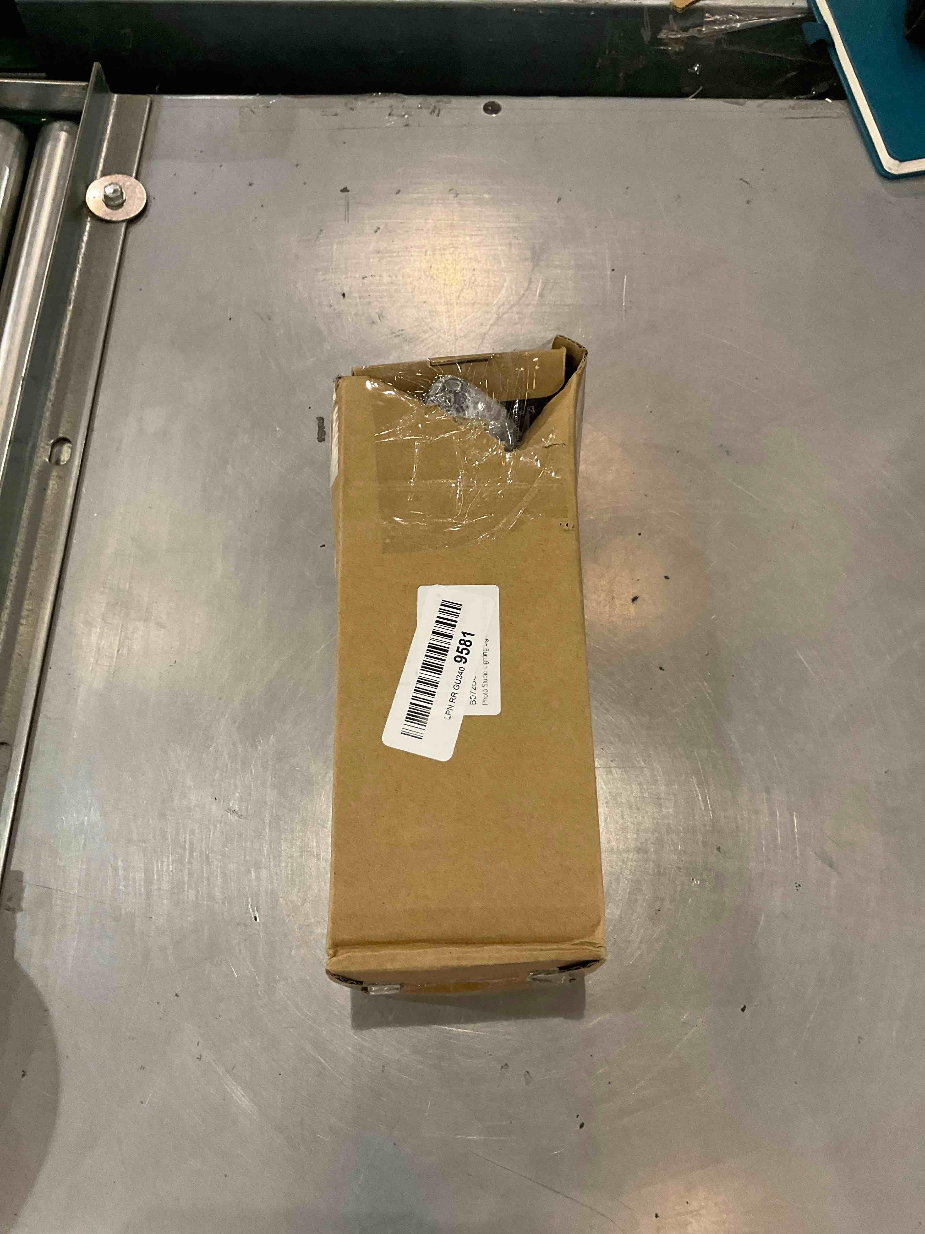 https://s3.amazonaws.com/lotting-images-prod/bidfta/EXS00486466_1695651948447.jpeg