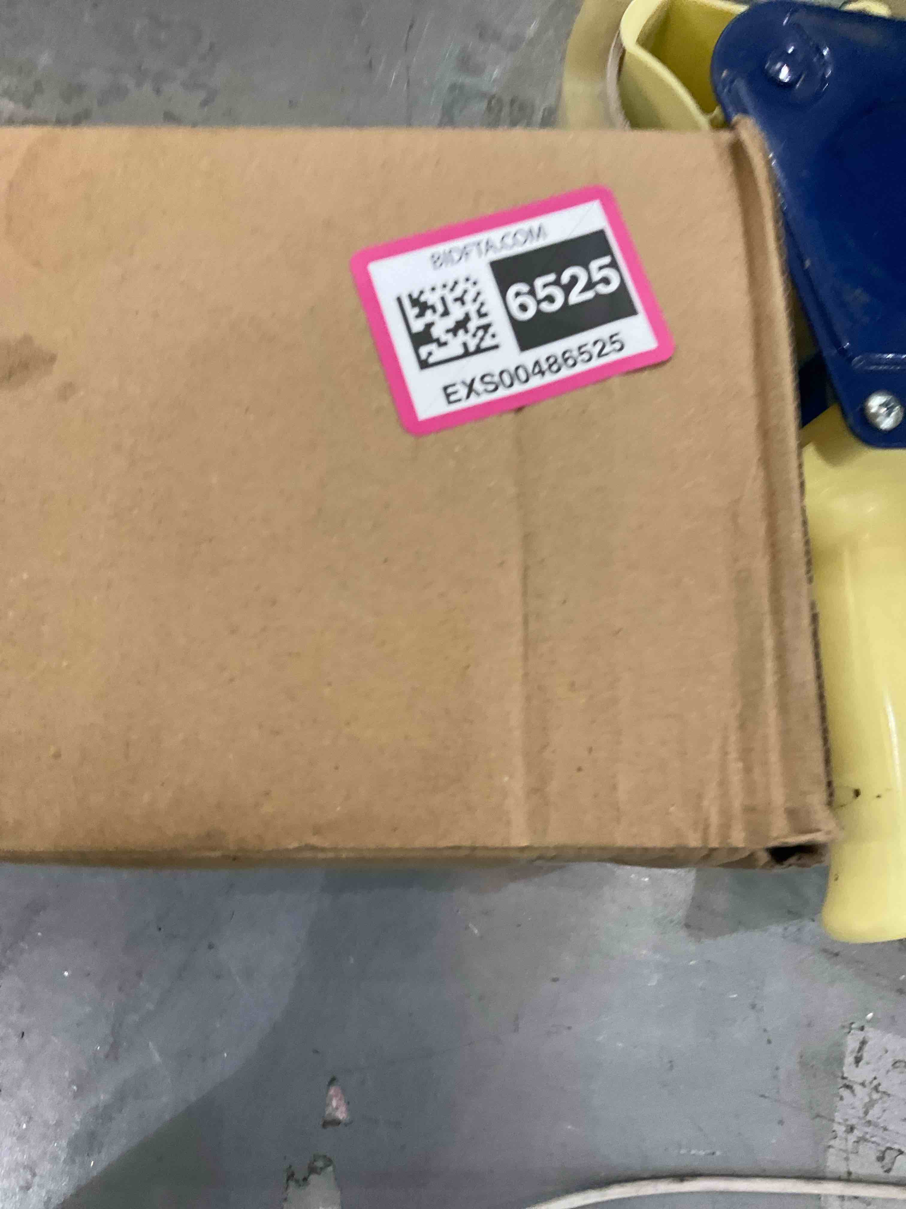 https://s3.amazonaws.com/lotting-images-prod/bidfta/EXS00486525_1695403735186.jpeg