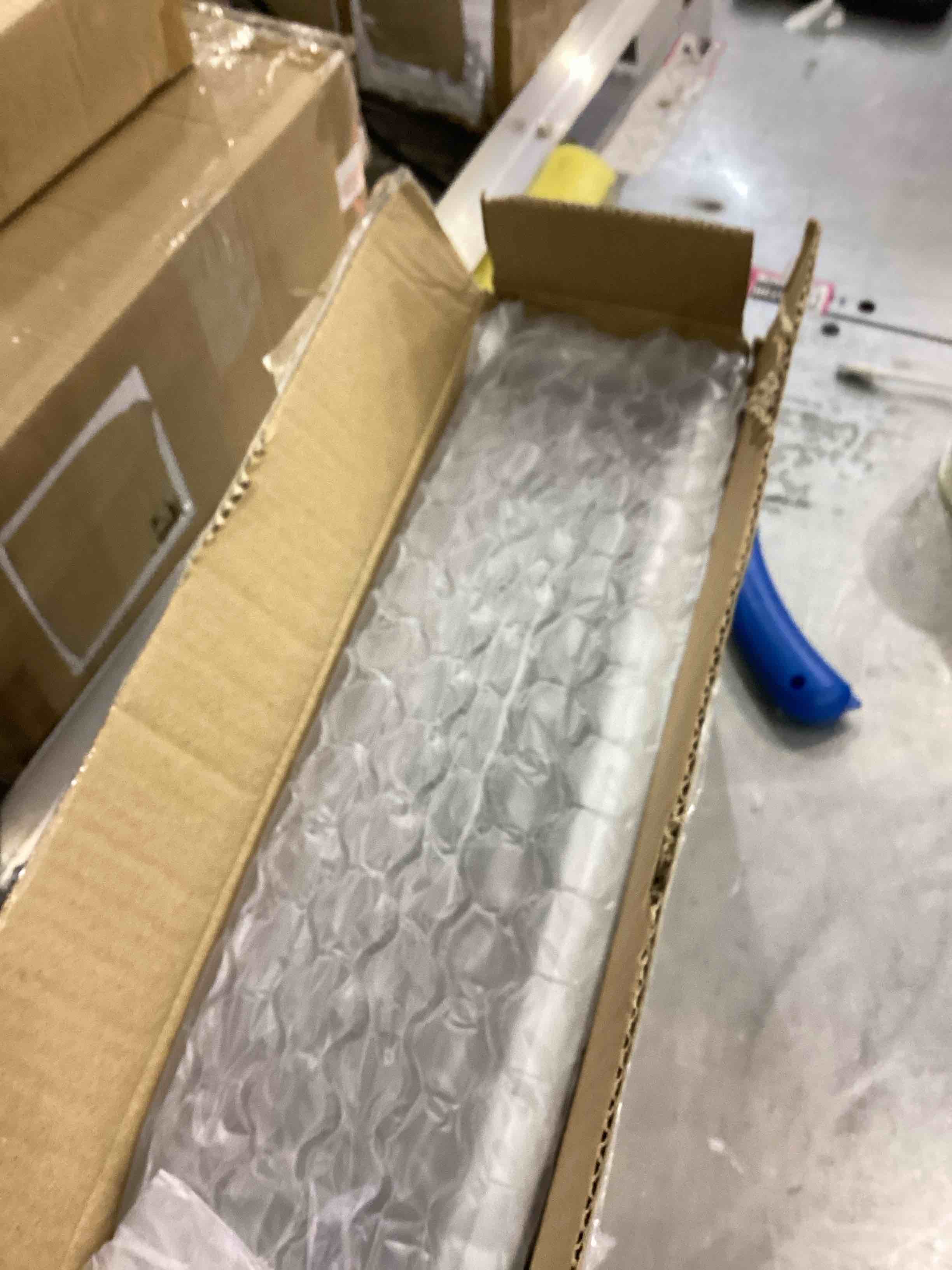 https://s3.amazonaws.com/lotting-images-prod/bidfta/EXS00486834_1695735959777.jpeg