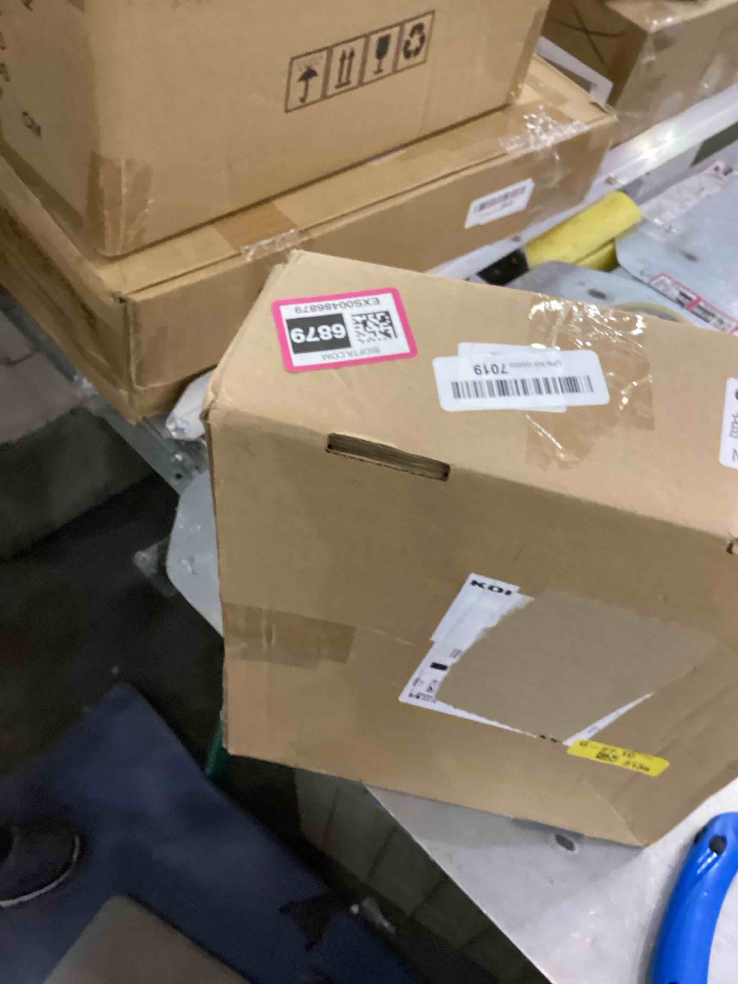 https://s3.amazonaws.com/lotting-images-prod/bidfta/EXS00486879_1695741316762.jpeg