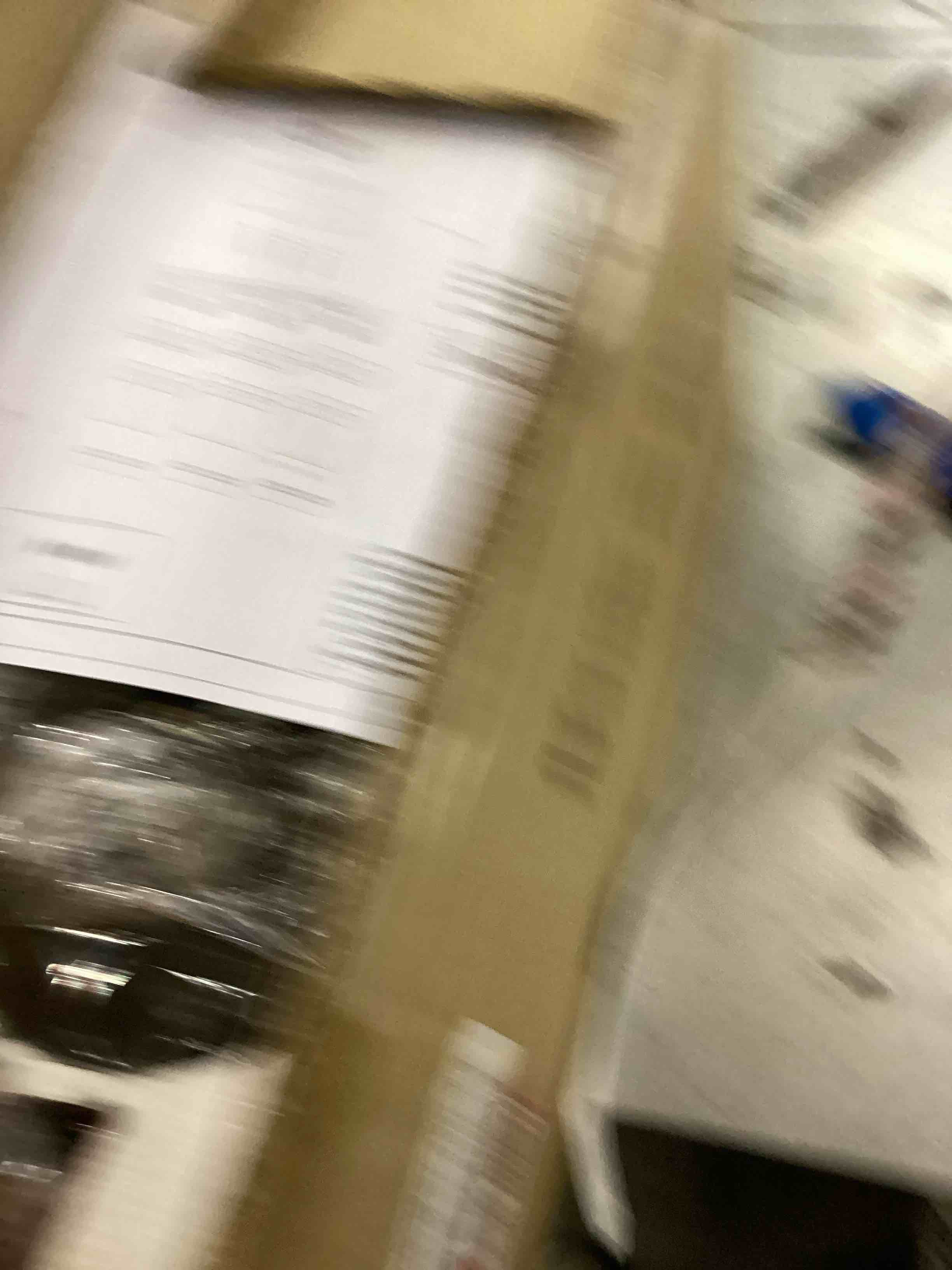 https://s3.amazonaws.com/lotting-images-prod/bidfta/EXS00486891_1695740422311.jpeg