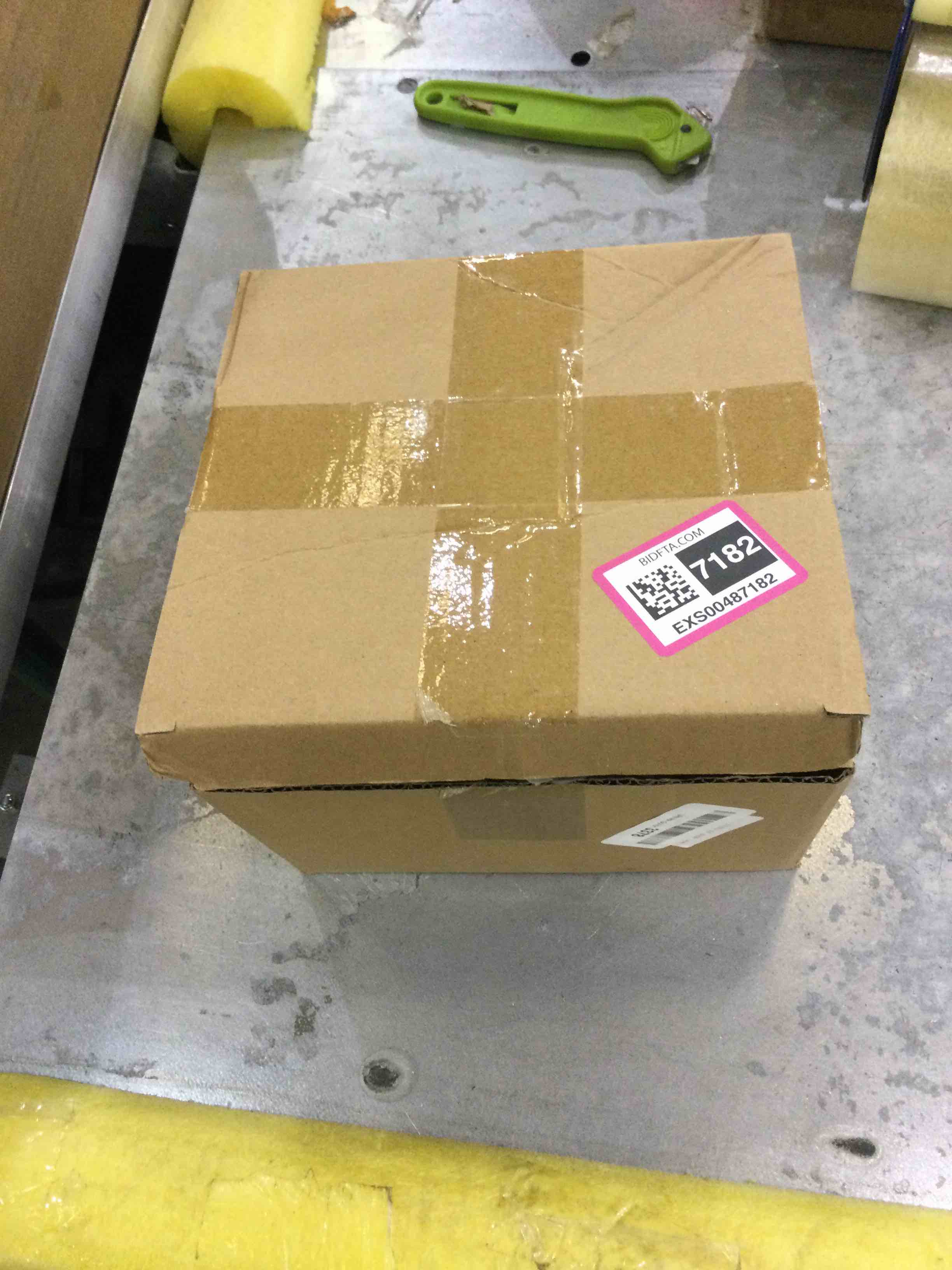 https://s3.amazonaws.com/lotting-images-prod/bidfta/EXS00487182_1695396884833.jpeg