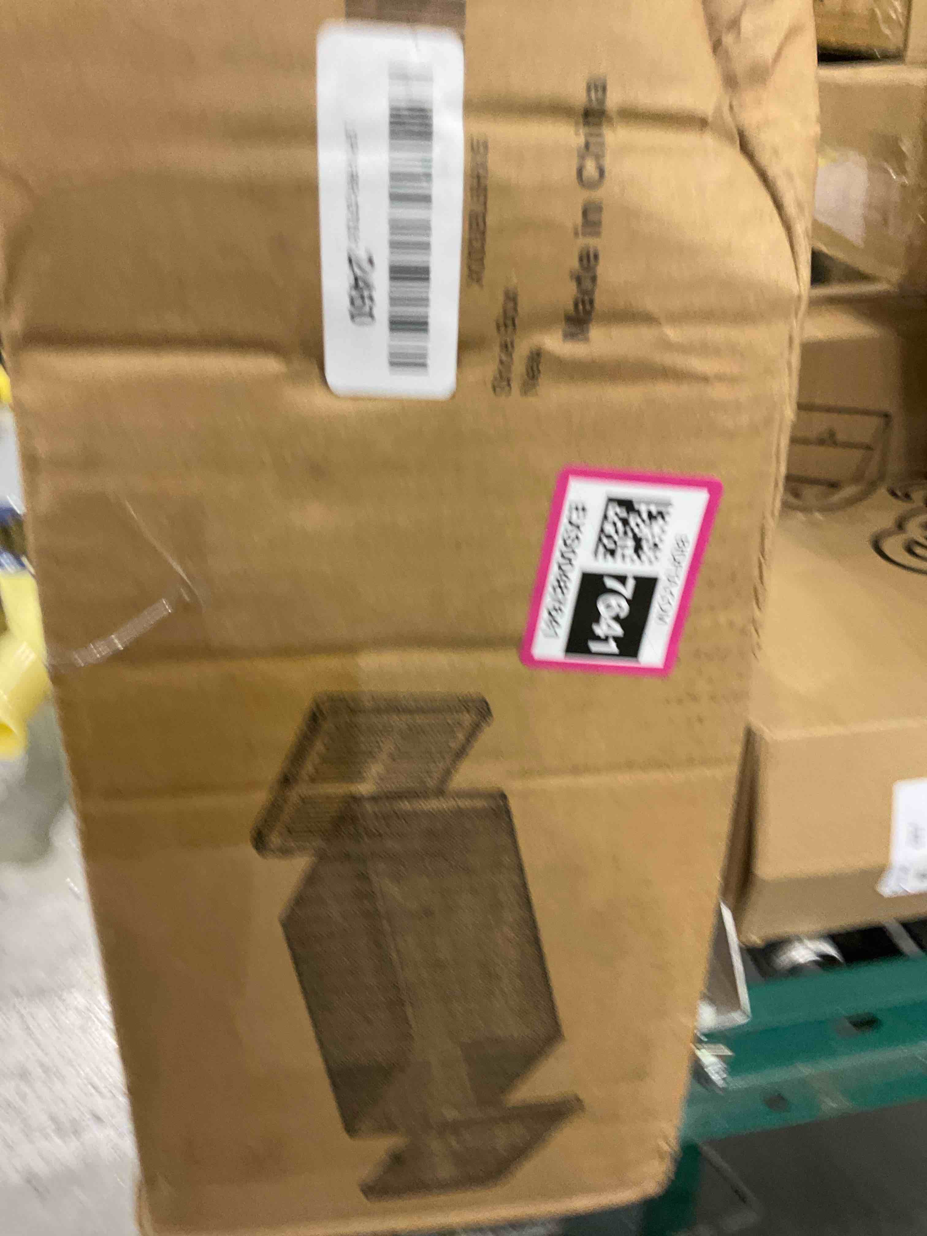 https://s3.amazonaws.com/lotting-images-prod/bidfta/EXS00487641_1695652091104.jpeg