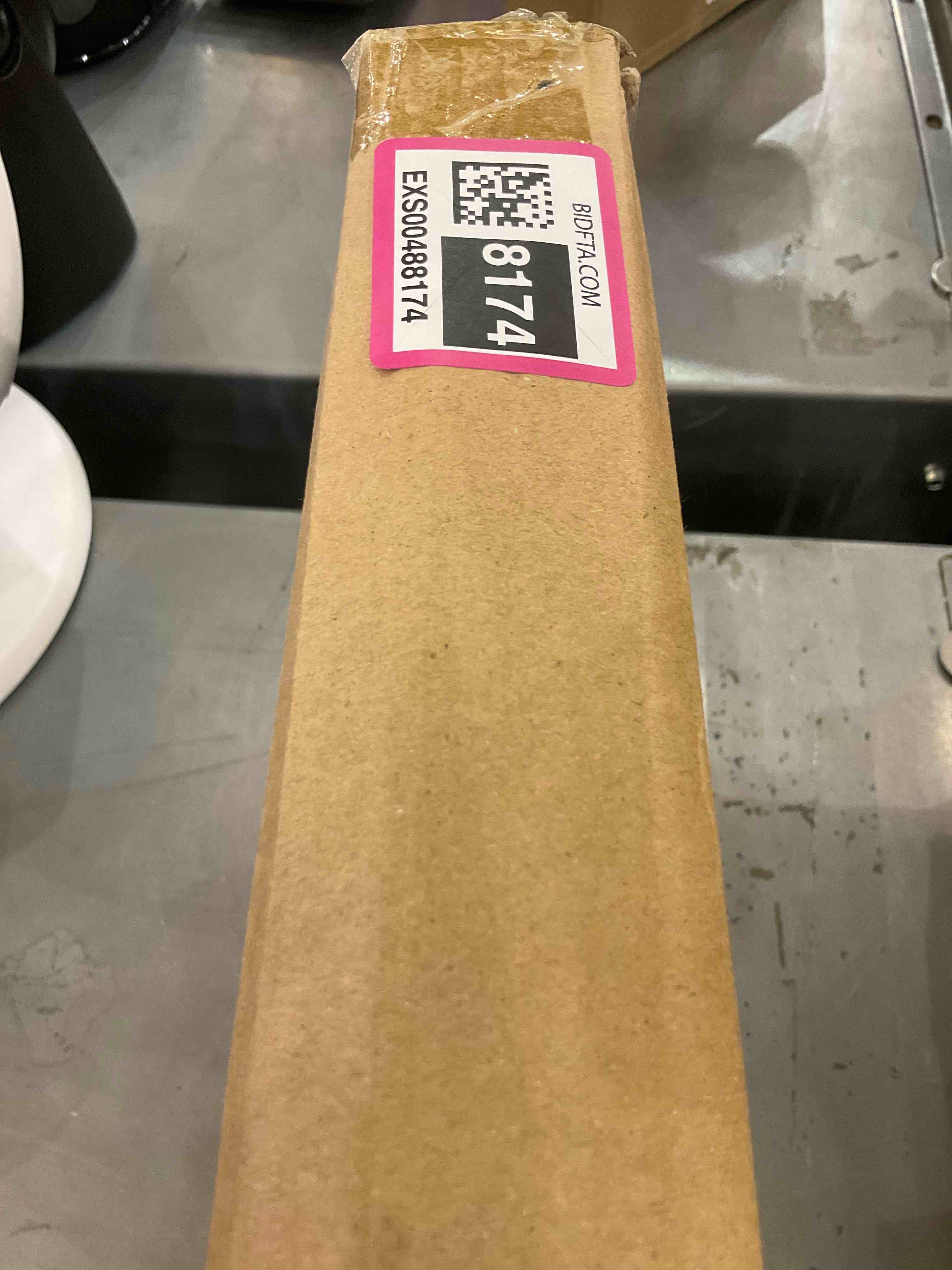https://s3.amazonaws.com/lotting-images-prod/bidfta/EXS00488174_1695236316856.jpeg