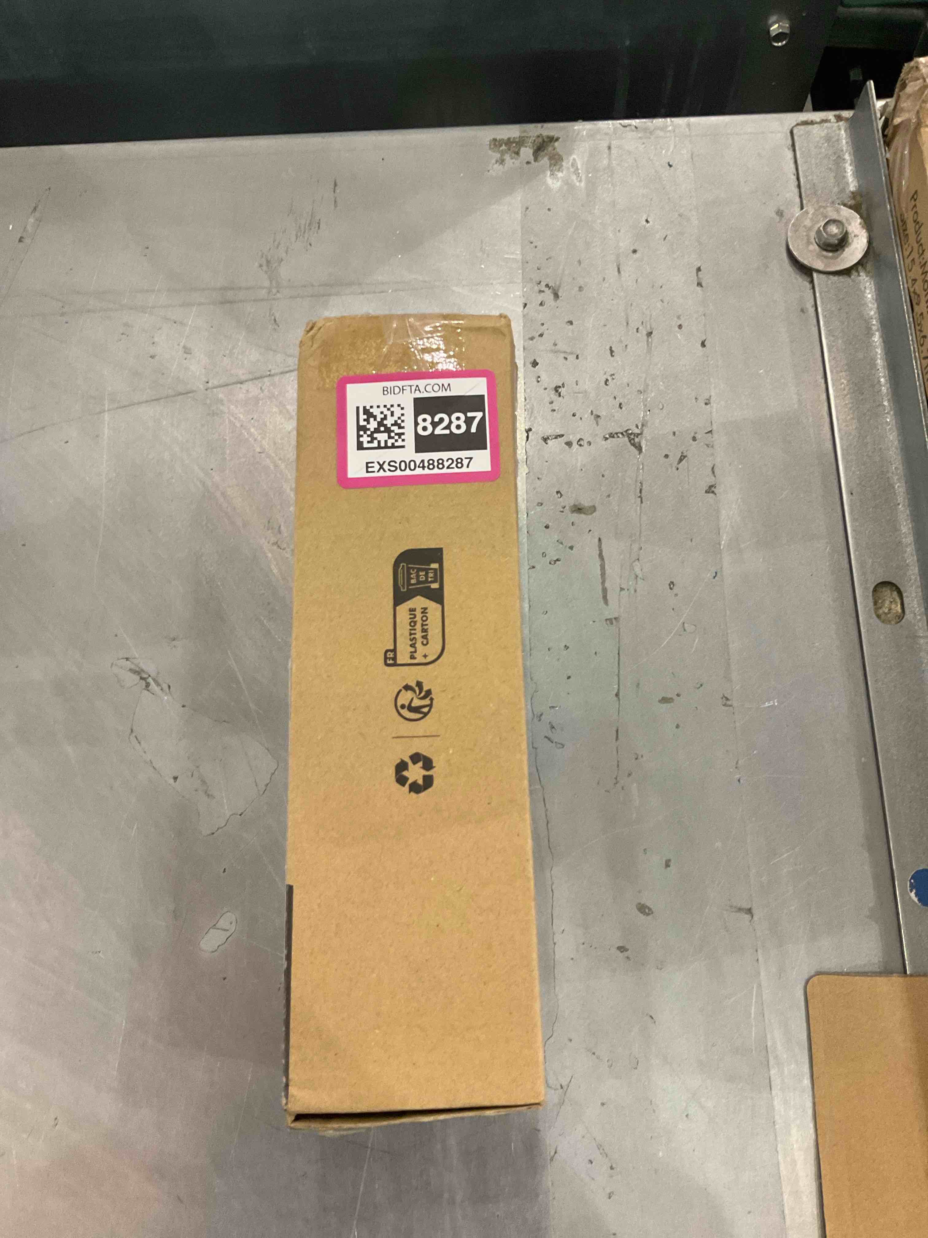https://s3.amazonaws.com/lotting-images-prod/bidfta/EXS00488287_1695304686668.jpeg