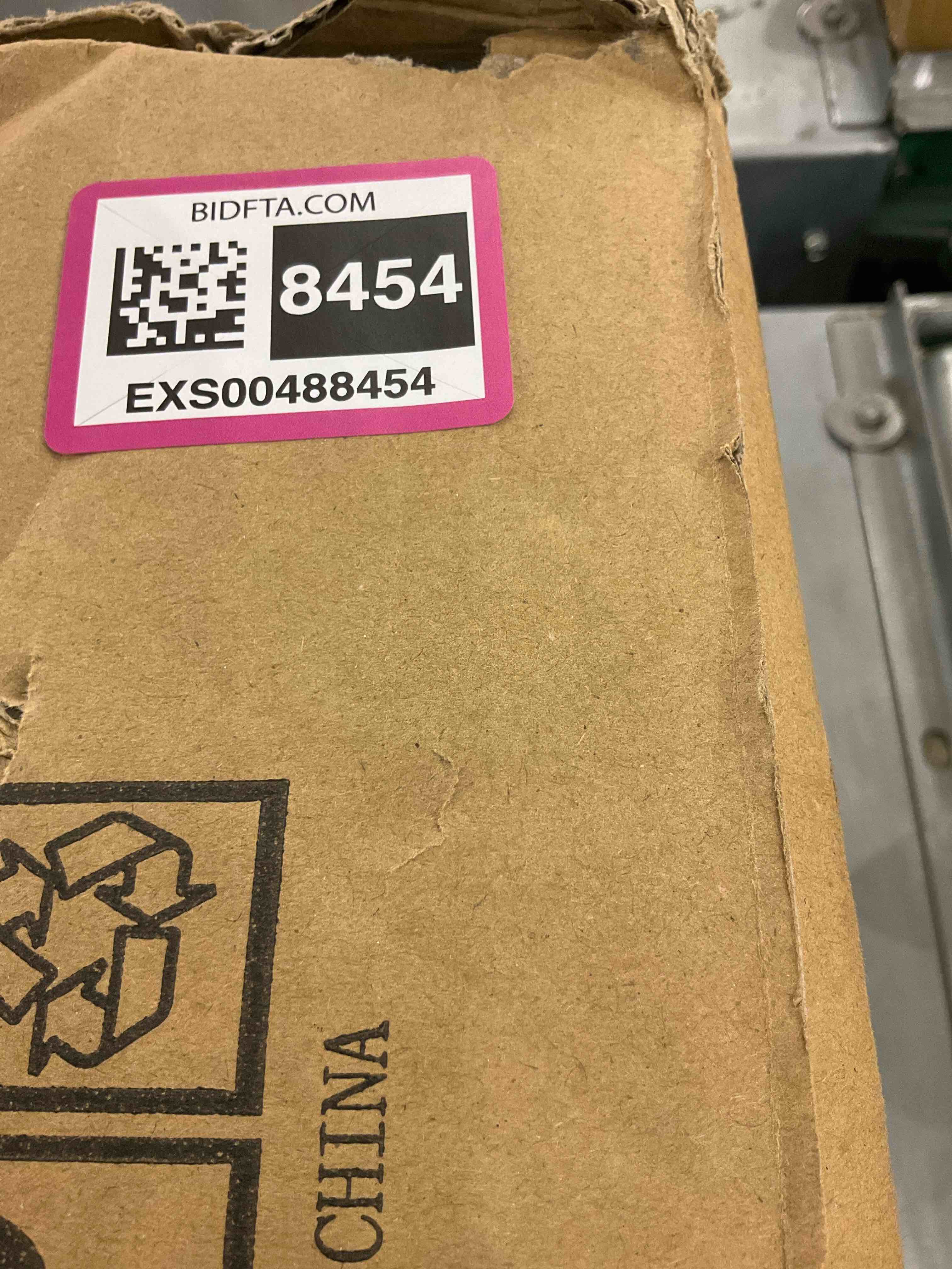 https://s3.amazonaws.com/lotting-images-prod/bidfta/EXS00488454_1695322911593.jpeg