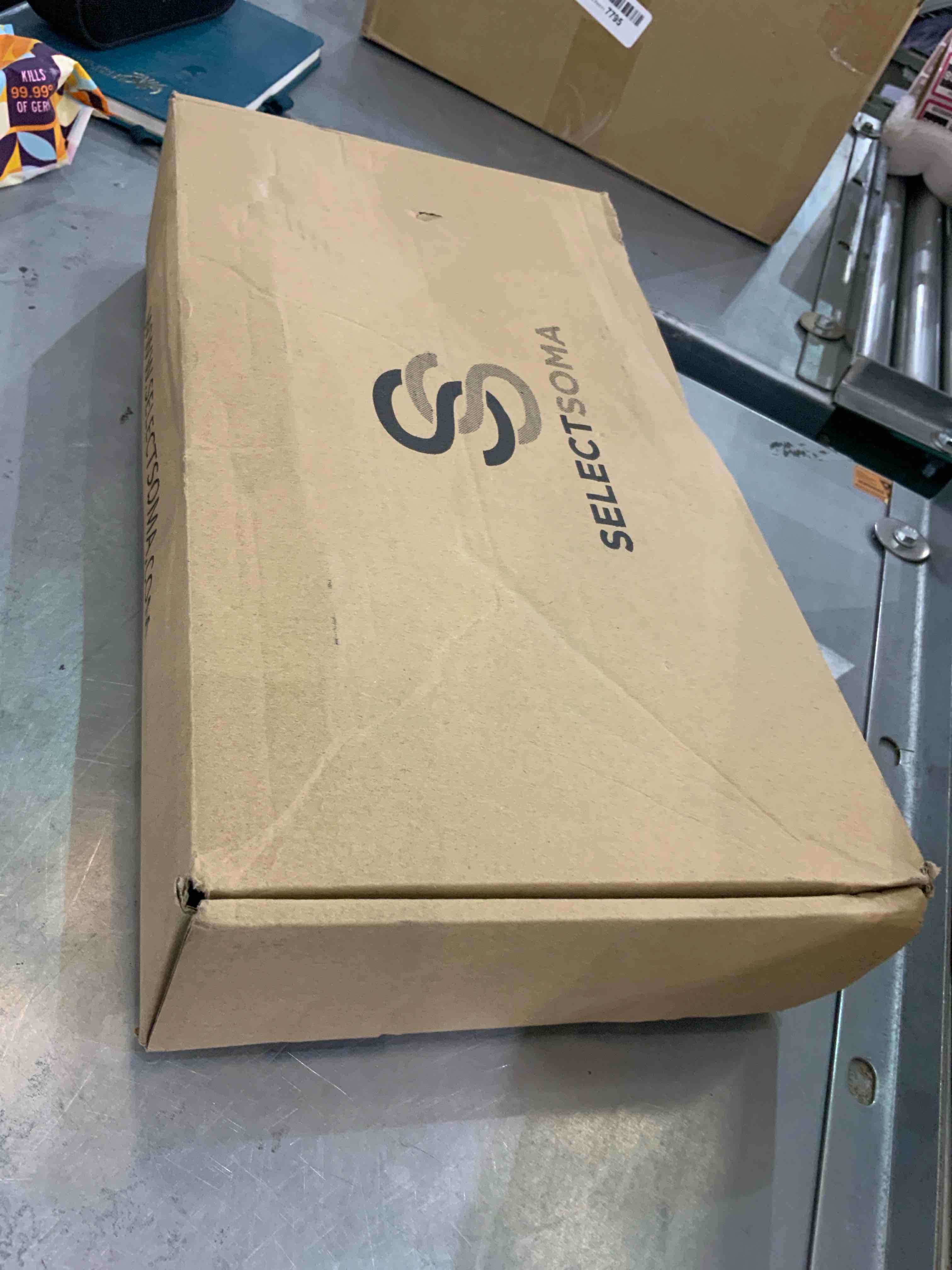 https://s3.amazonaws.com/lotting-images-prod/bidfta/EXS00488598_1695318849905.jpeg
