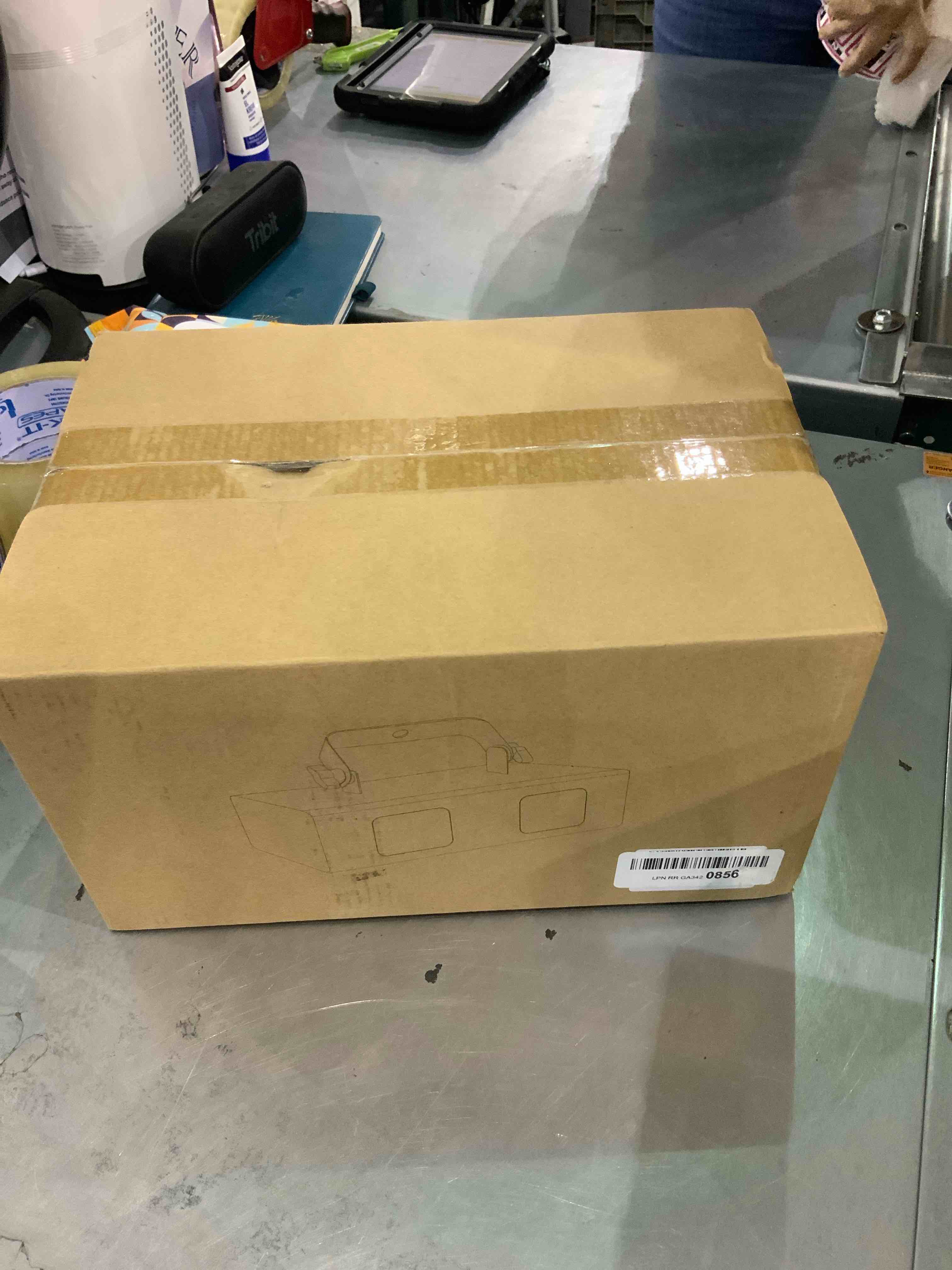 https://s3.amazonaws.com/lotting-images-prod/bidfta/EXS00488631_1695381787180.jpeg