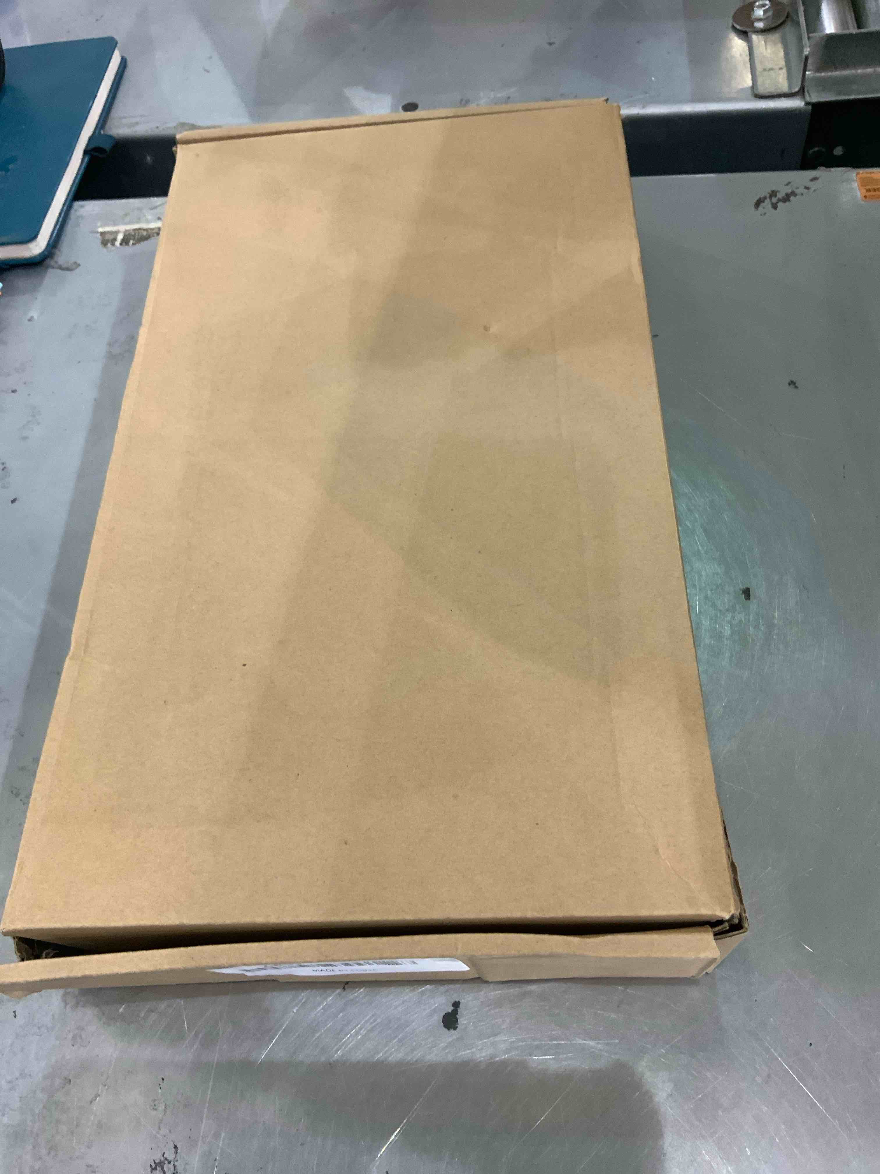 https://s3.amazonaws.com/lotting-images-prod/bidfta/EXS00488695_1695389491411.jpeg