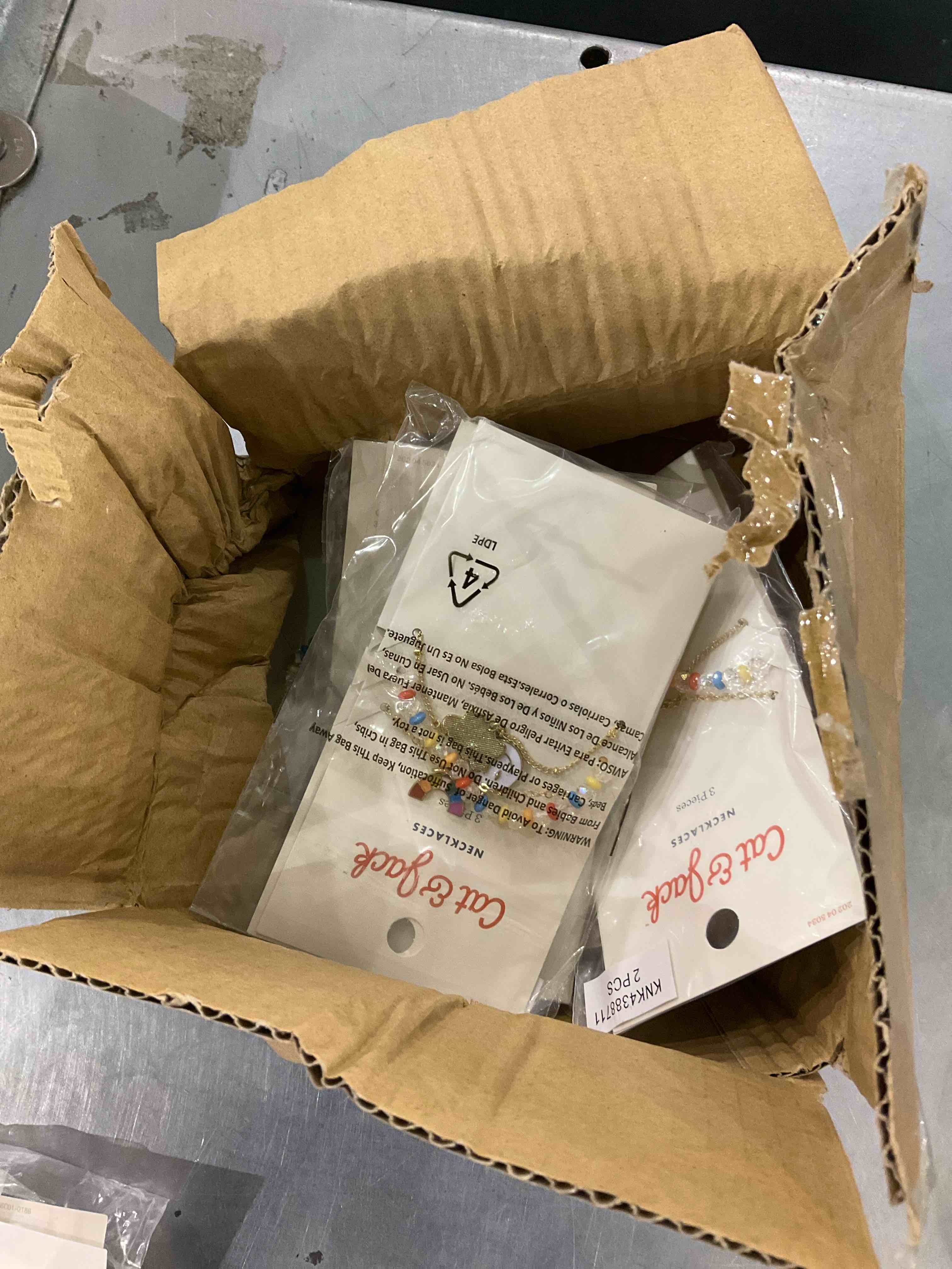 https://s3.amazonaws.com/lotting-images-prod/bidfta/EXS00489022_1695381173902.jpeg