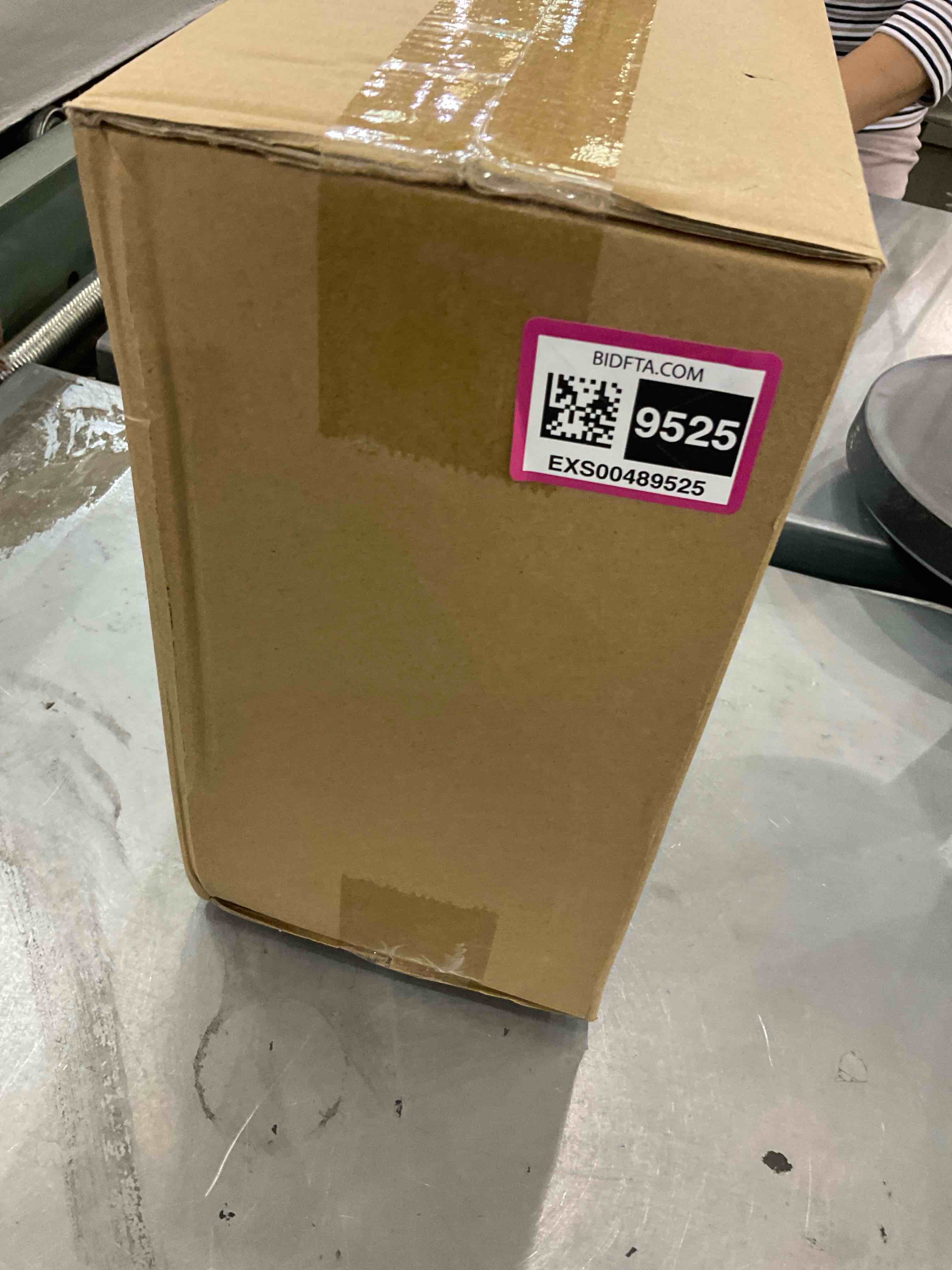 https://s3.amazonaws.com/lotting-images-prod/bidfta/EXS00489525_1695652058905.jpeg