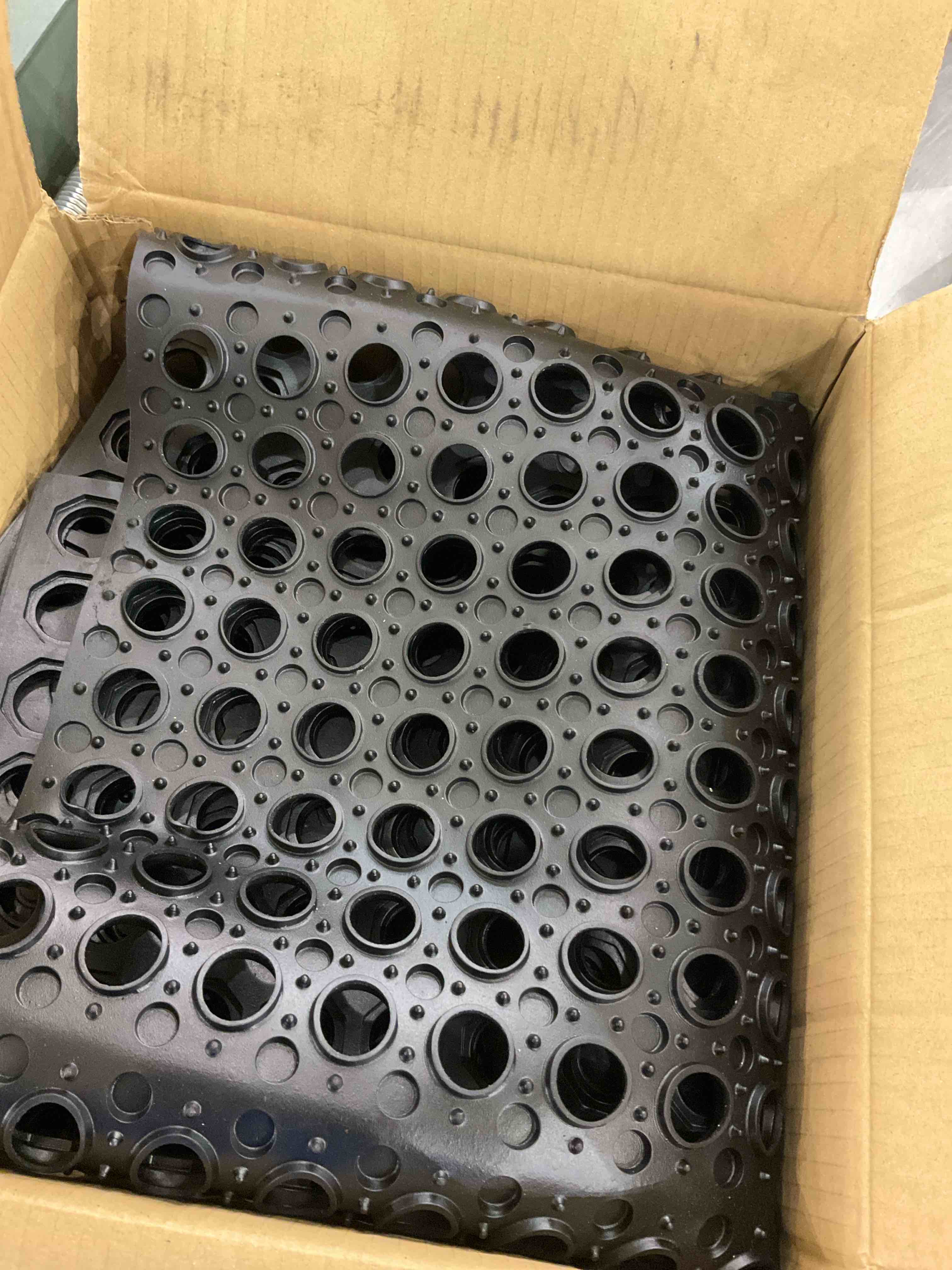 https://s3.amazonaws.com/lotting-images-prod/bidfta/EXS00489682_1695735289706.jpeg