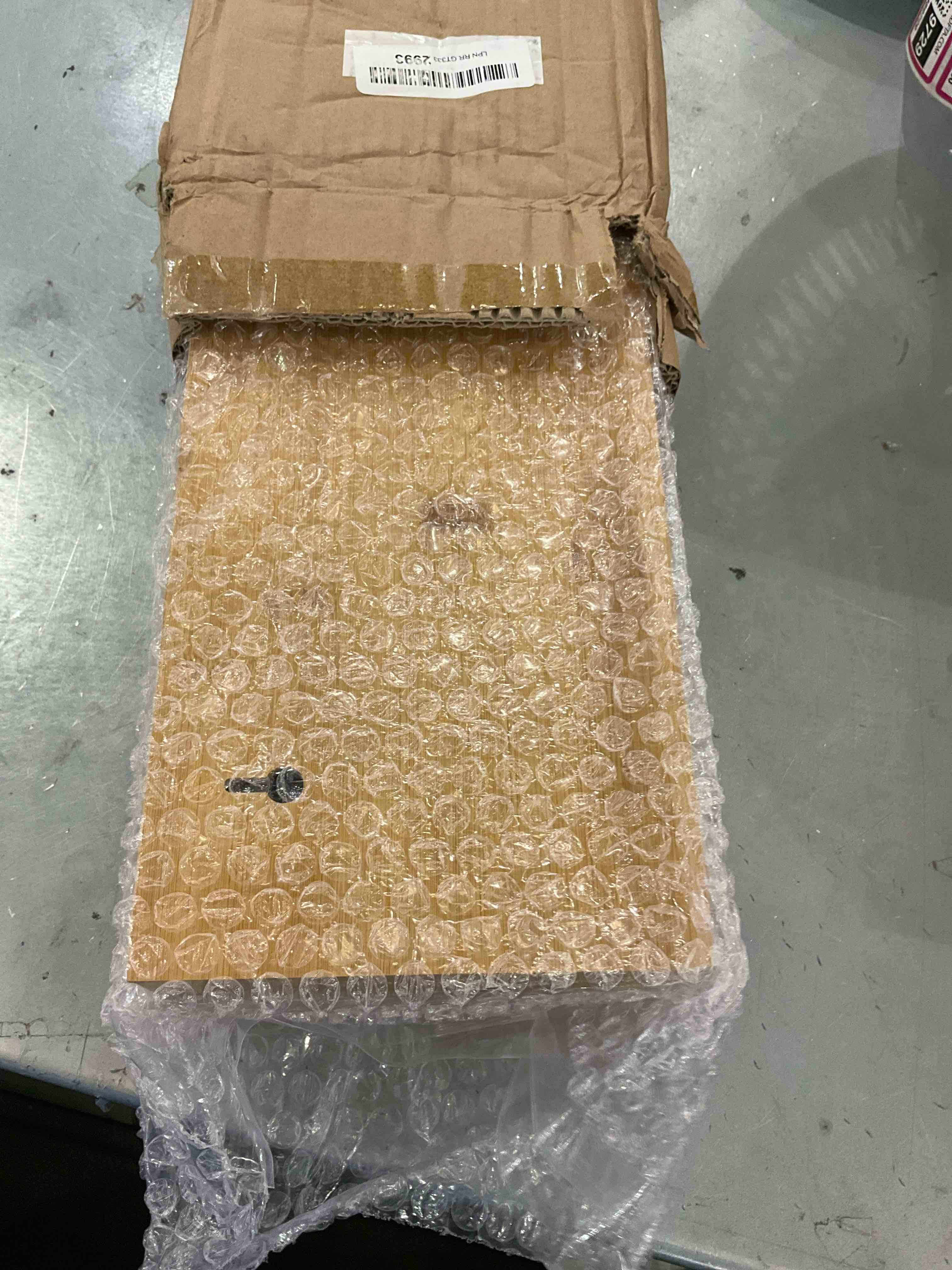 https://s3.amazonaws.com/lotting-images-prod/bidfta/EXS00489708_1695738553385.jpeg