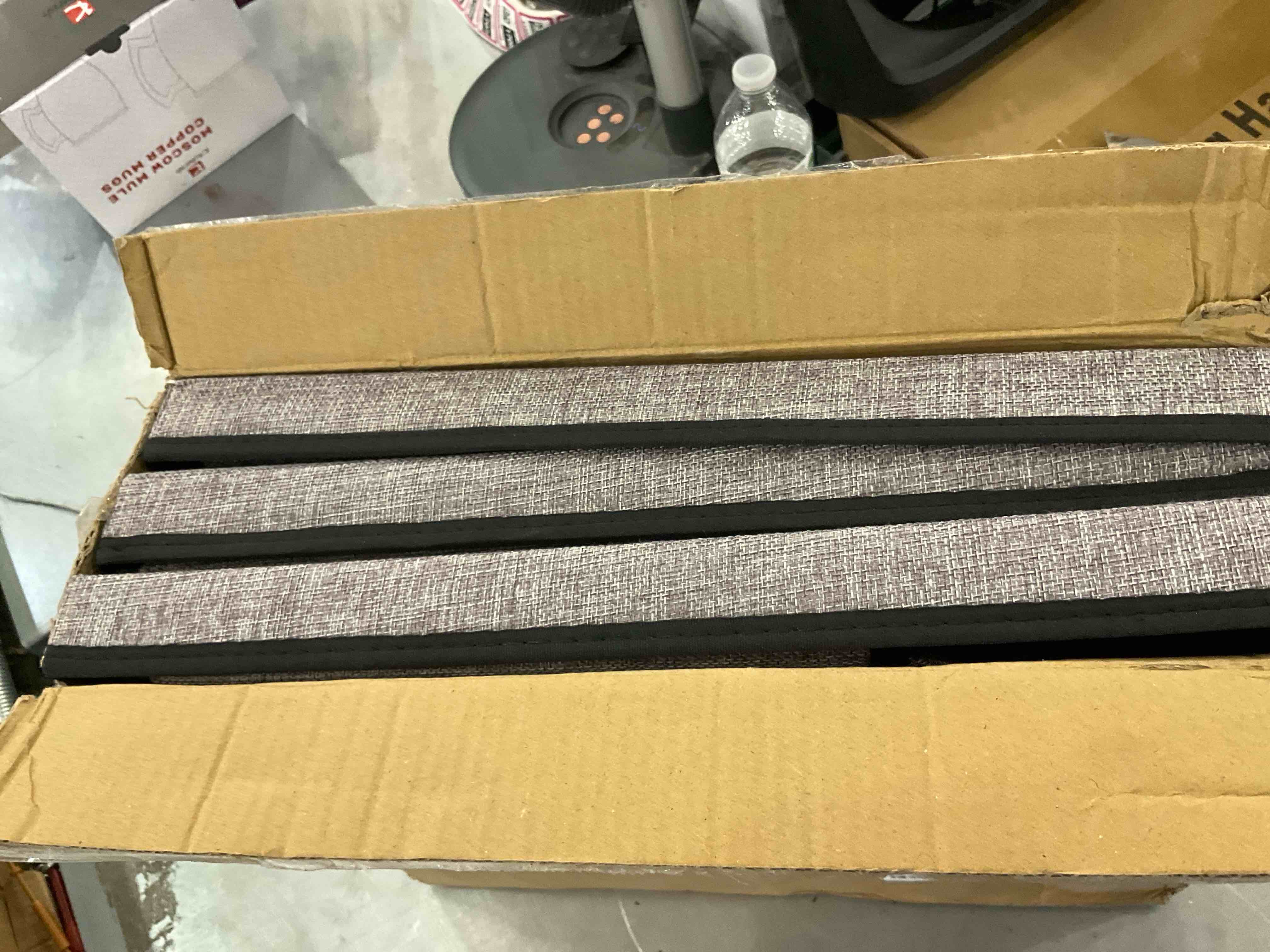 https://s3.amazonaws.com/lotting-images-prod/bidfta/EXS00489725_1695740448214.jpeg
