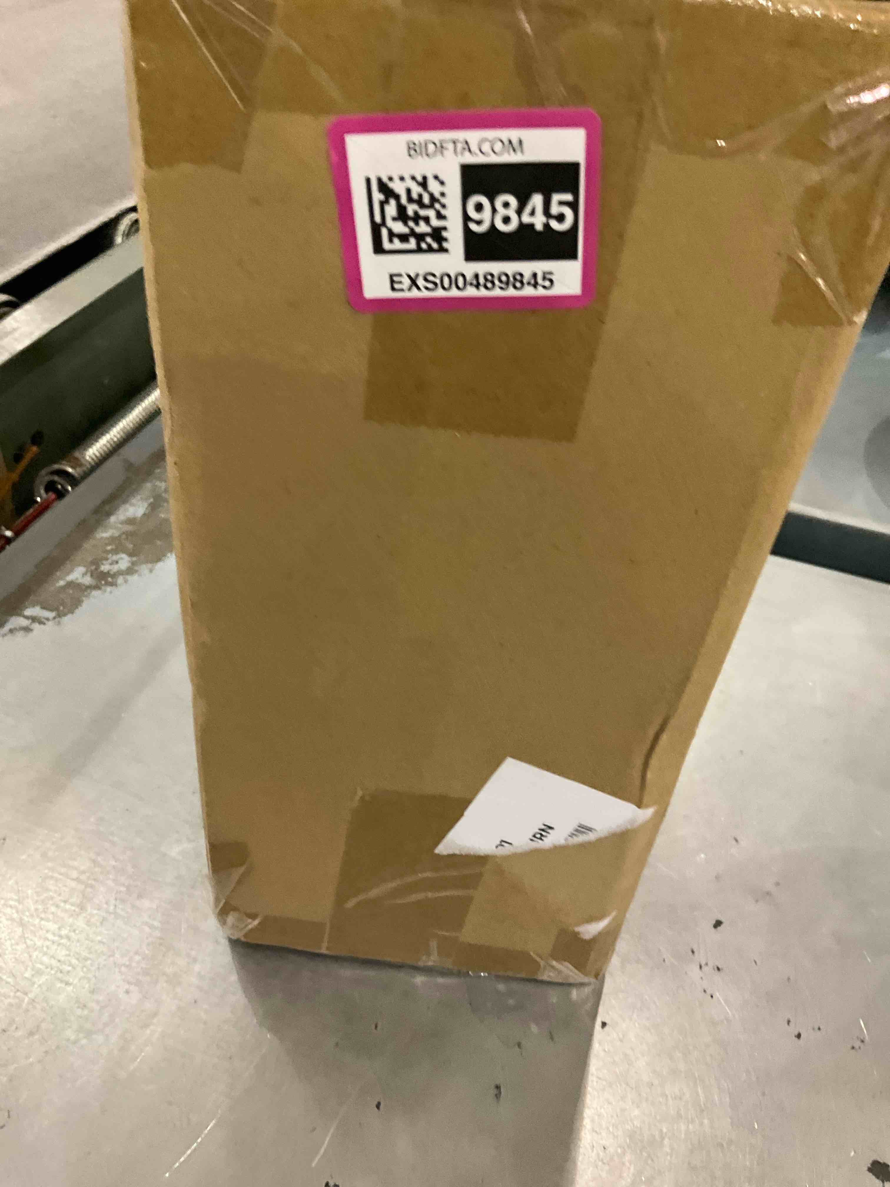 https://s3.amazonaws.com/lotting-images-prod/bidfta/EXS00489845_1695821423613.jpeg