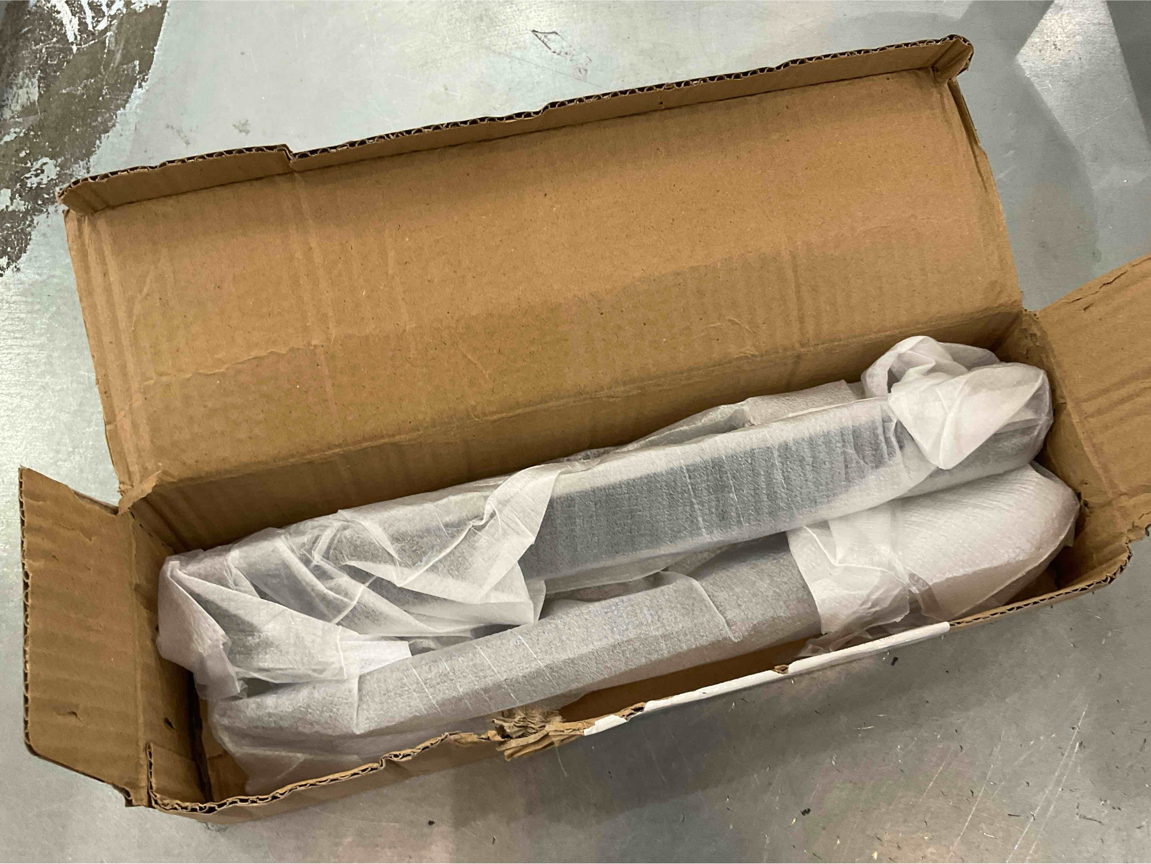 https://s3.amazonaws.com/lotting-images-prod/bidfta/EXS00489917_1695829731341.jpeg