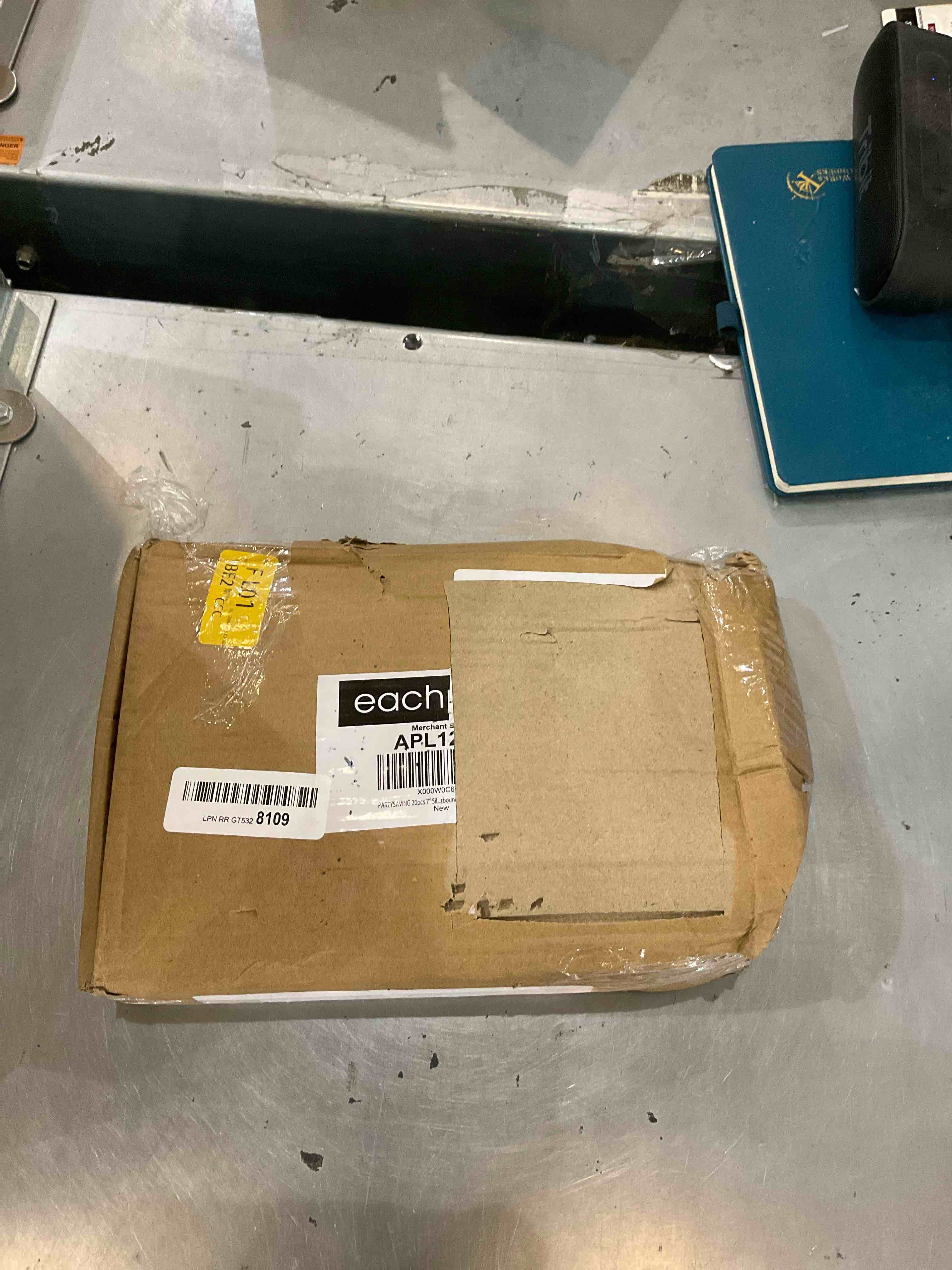 https://s3.amazonaws.com/lotting-images-prod/bidfta/EXS00490151_1696429870817.jpeg