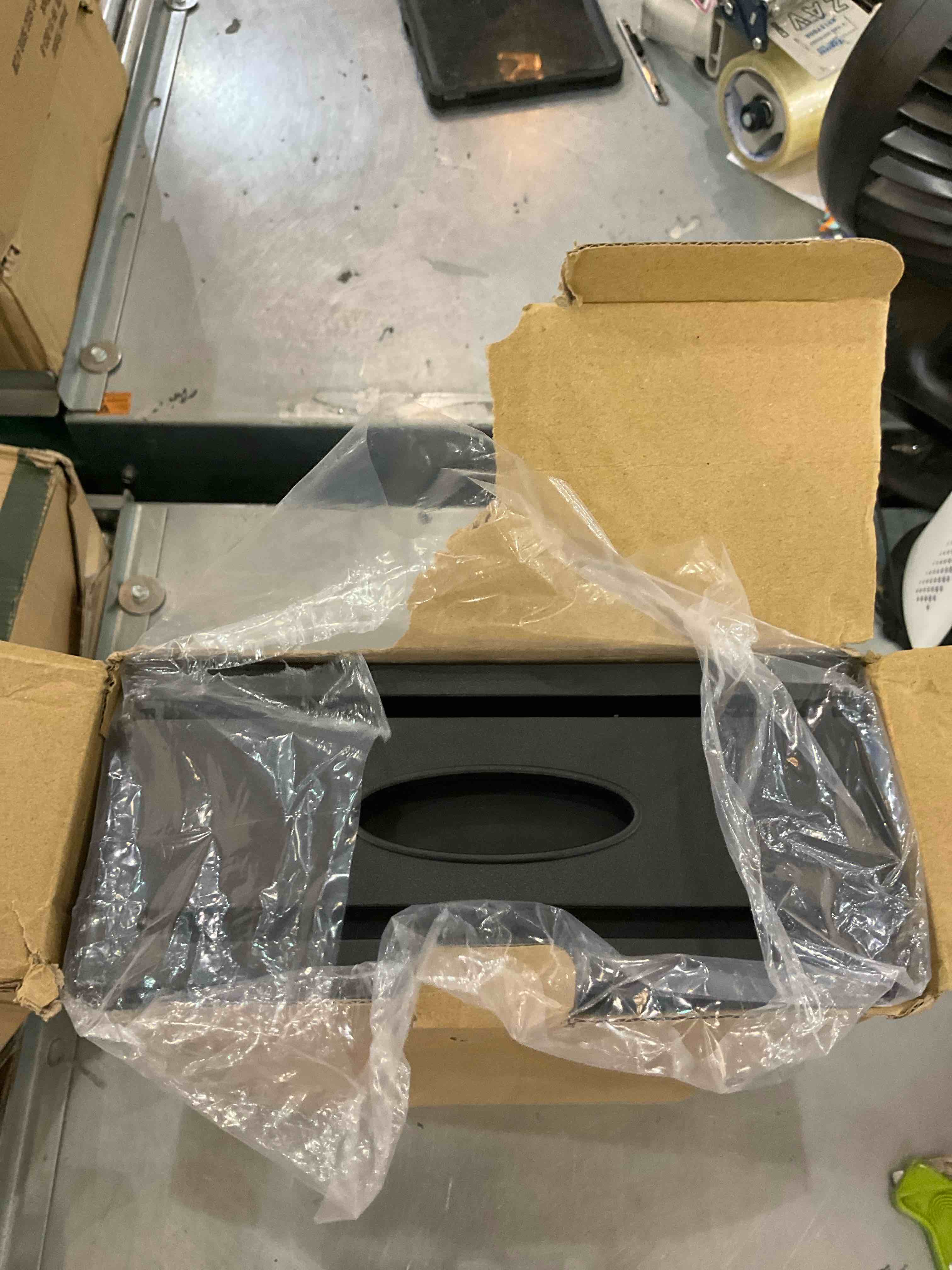 https://s3.amazonaws.com/lotting-images-prod/bidfta/EXS00490183_1696433023146.jpeg