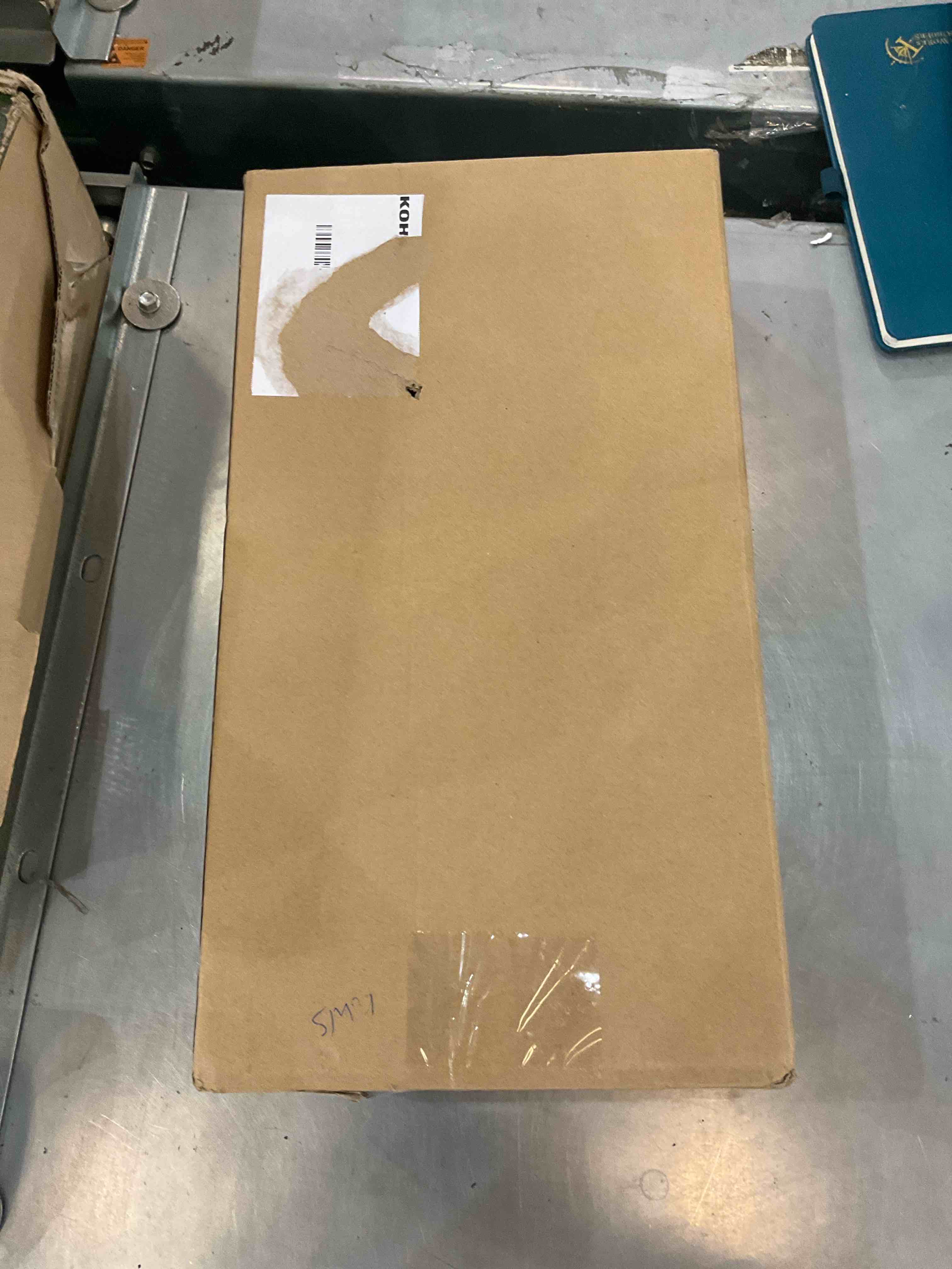 https://s3.amazonaws.com/lotting-images-prod/bidfta/EXS00490183_1696433050864.jpeg