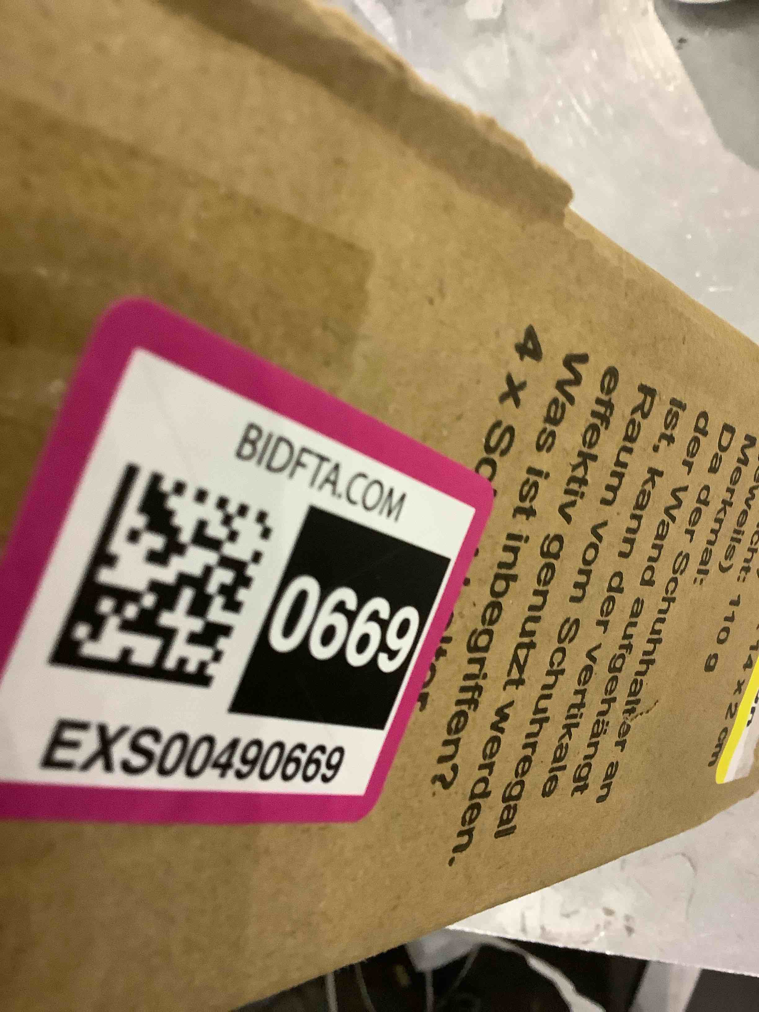 https://s3.amazonaws.com/lotting-images-prod/bidfta/EXS00490669_1696944955159.jpeg