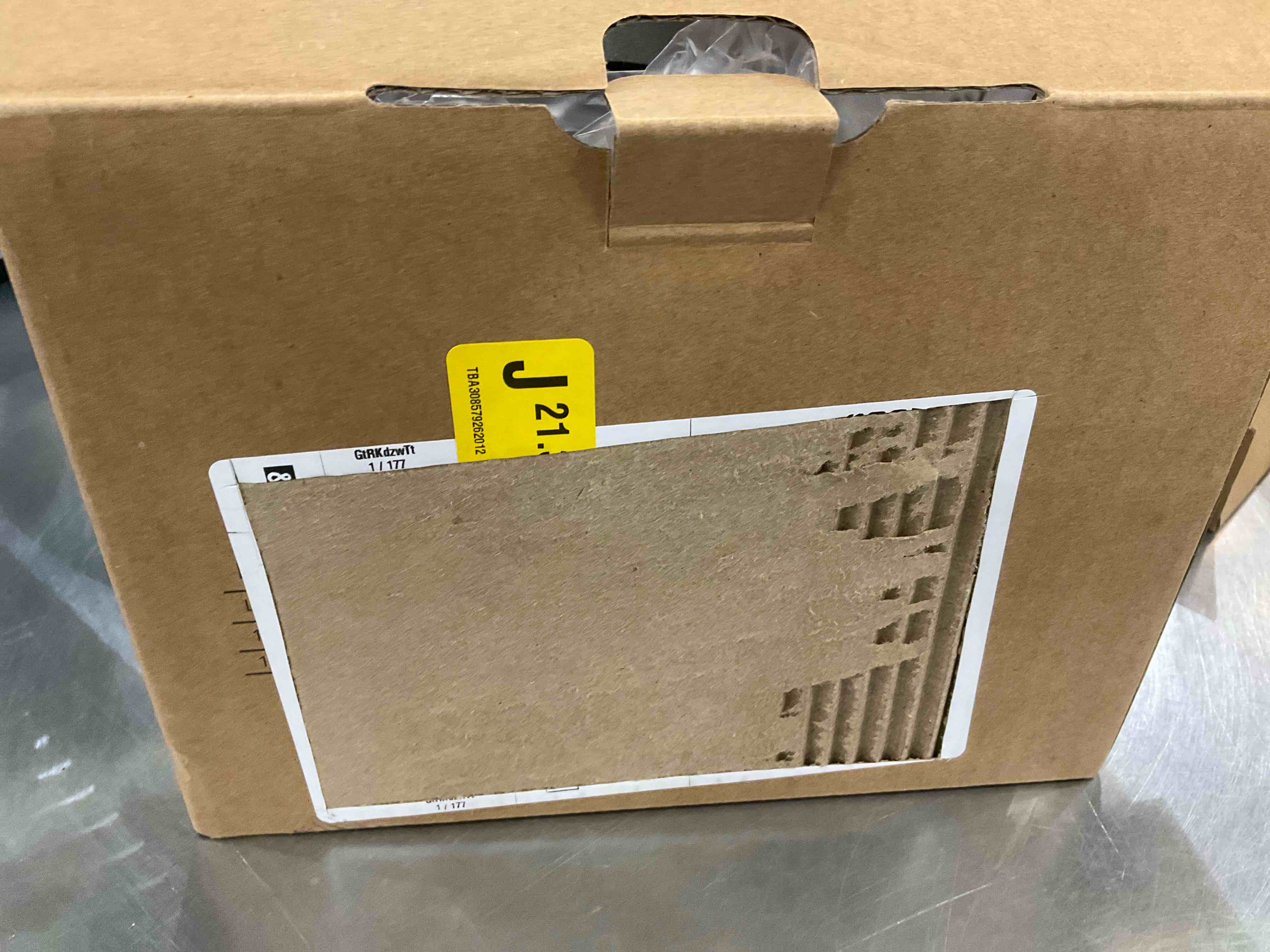 https://s3.amazonaws.com/lotting-images-prod/bidfta/EXS00491915_1697655943216.jpeg
