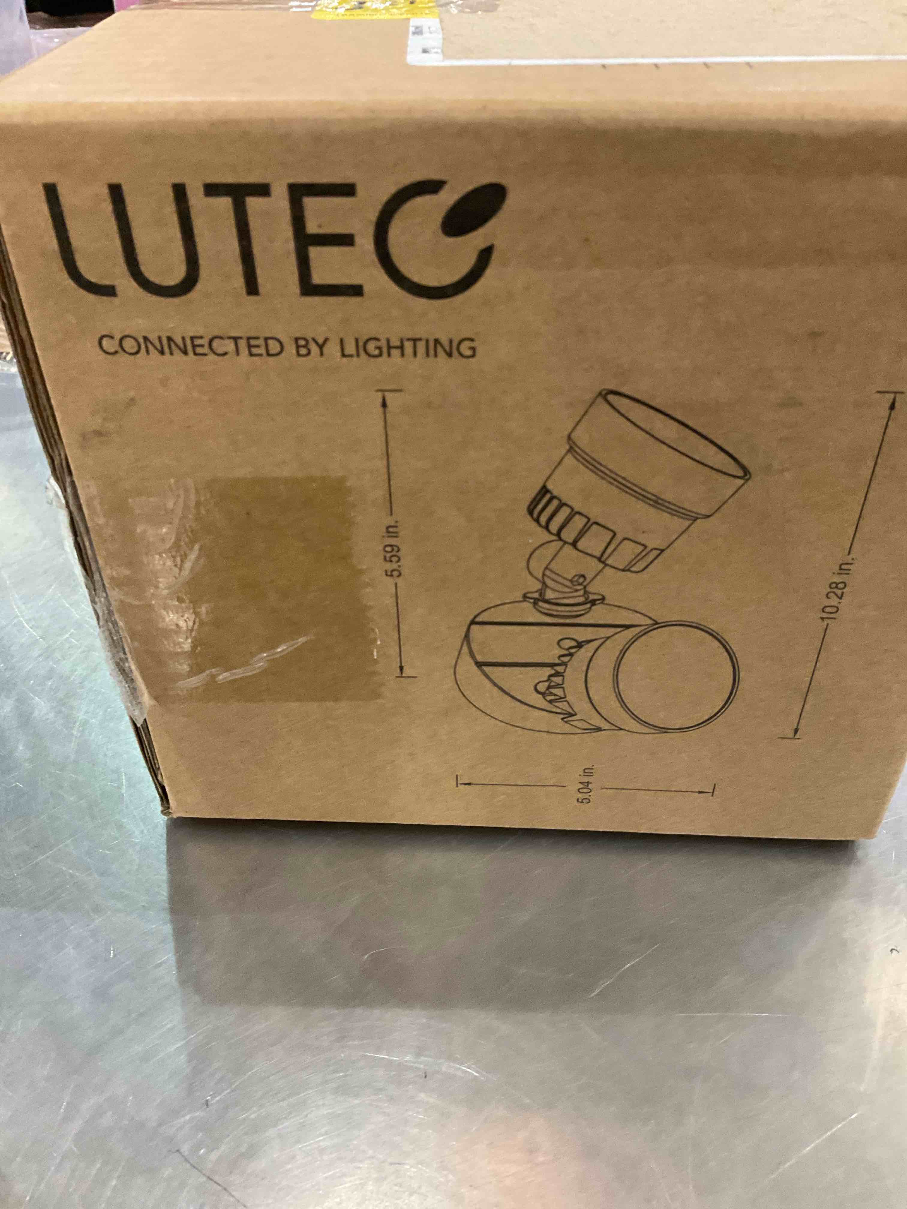 https://s3.amazonaws.com/lotting-images-prod/bidfta/EXS00491915_1697655982220.jpeg
