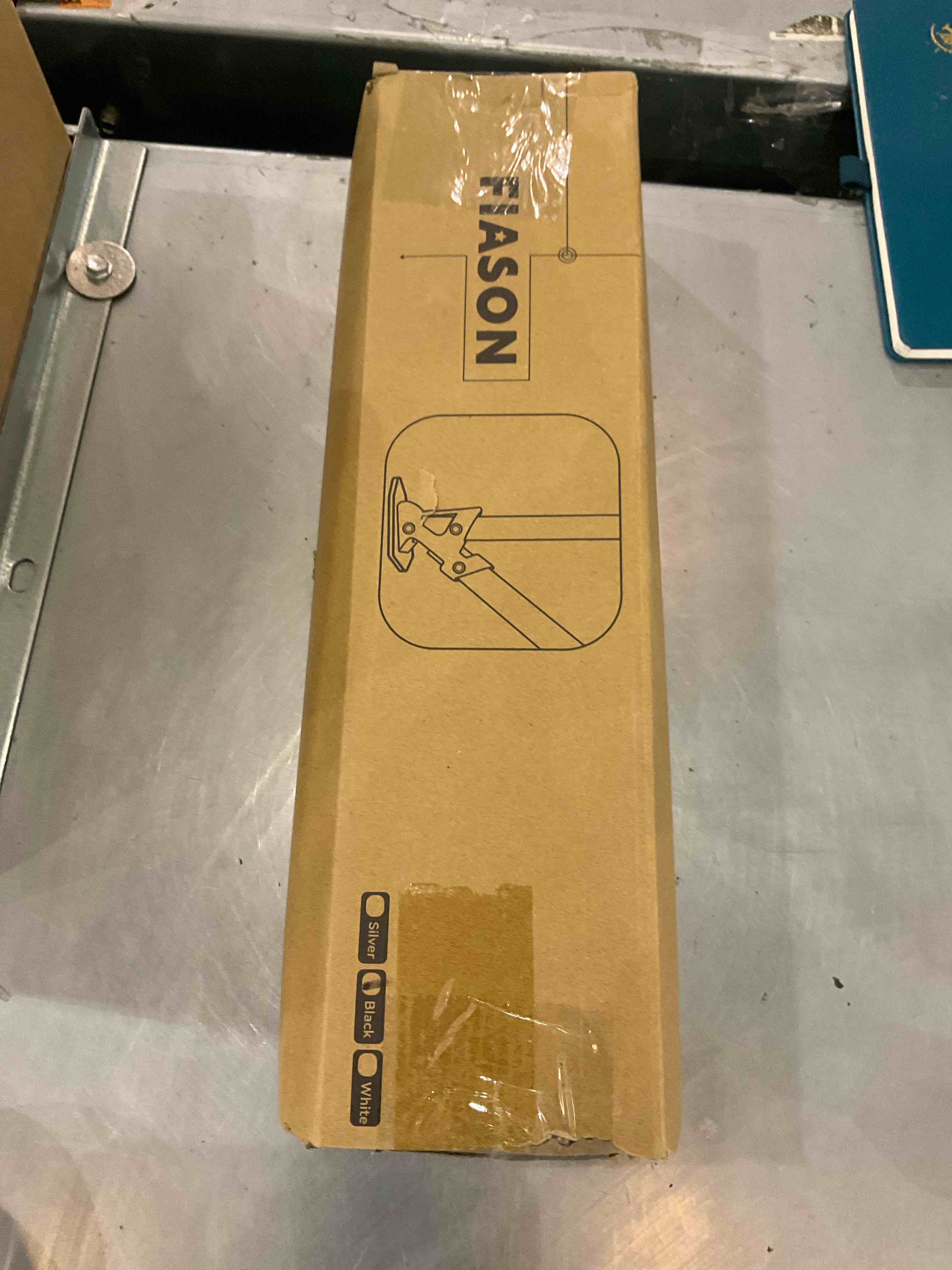 https://s3.amazonaws.com/lotting-images-prod/bidfta/EXS00494377_1696341279577.jpeg