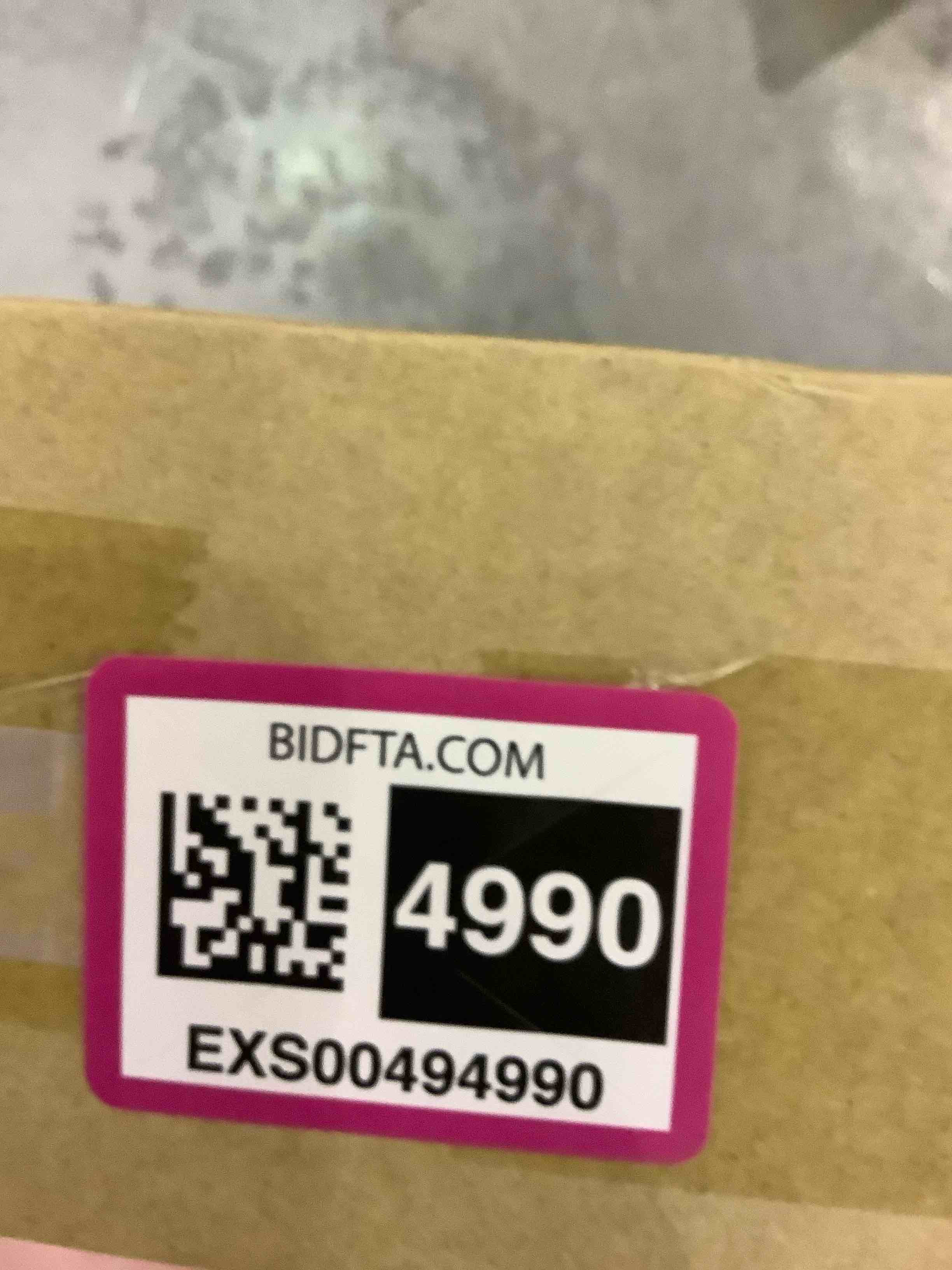 https://s3.amazonaws.com/lotting-images-prod/bidfta/EXS00494990_1696862527361.jpeg