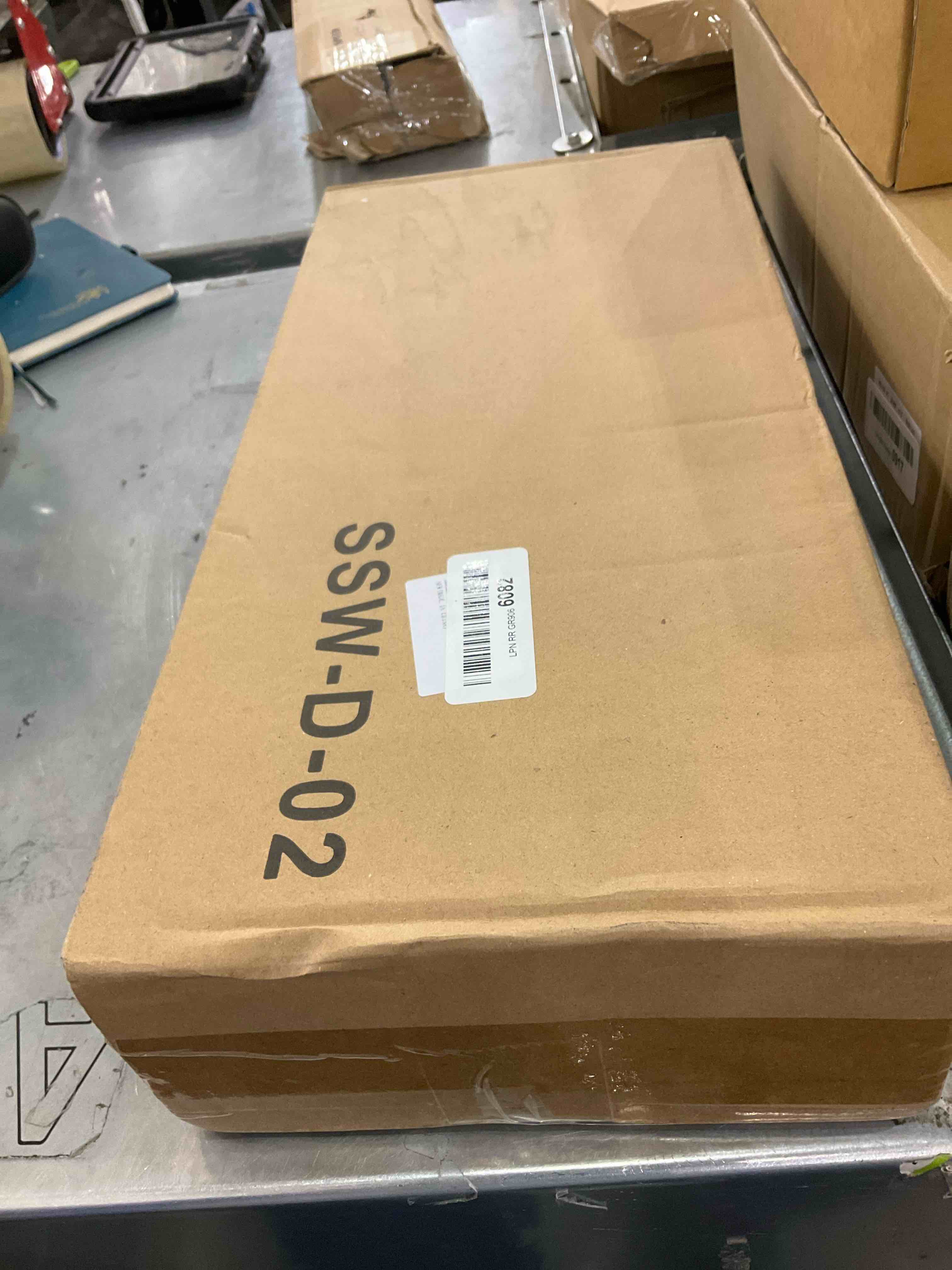 https://s3.amazonaws.com/lotting-images-prod/bidfta/EXS00495520_1697120477624.jpeg