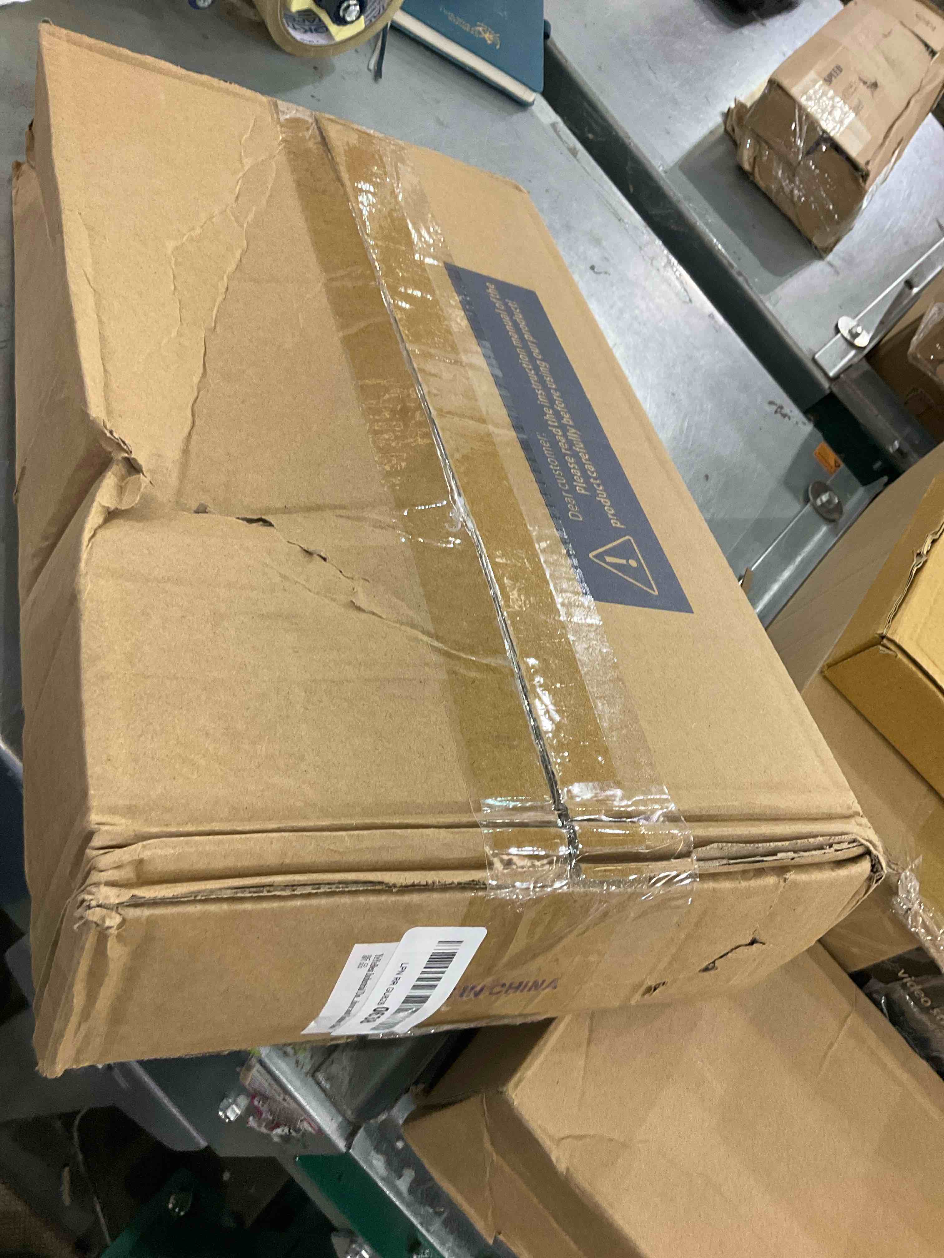 https://s3.amazonaws.com/lotting-images-prod/bidfta/EXS00495523_1697120705740.jpeg