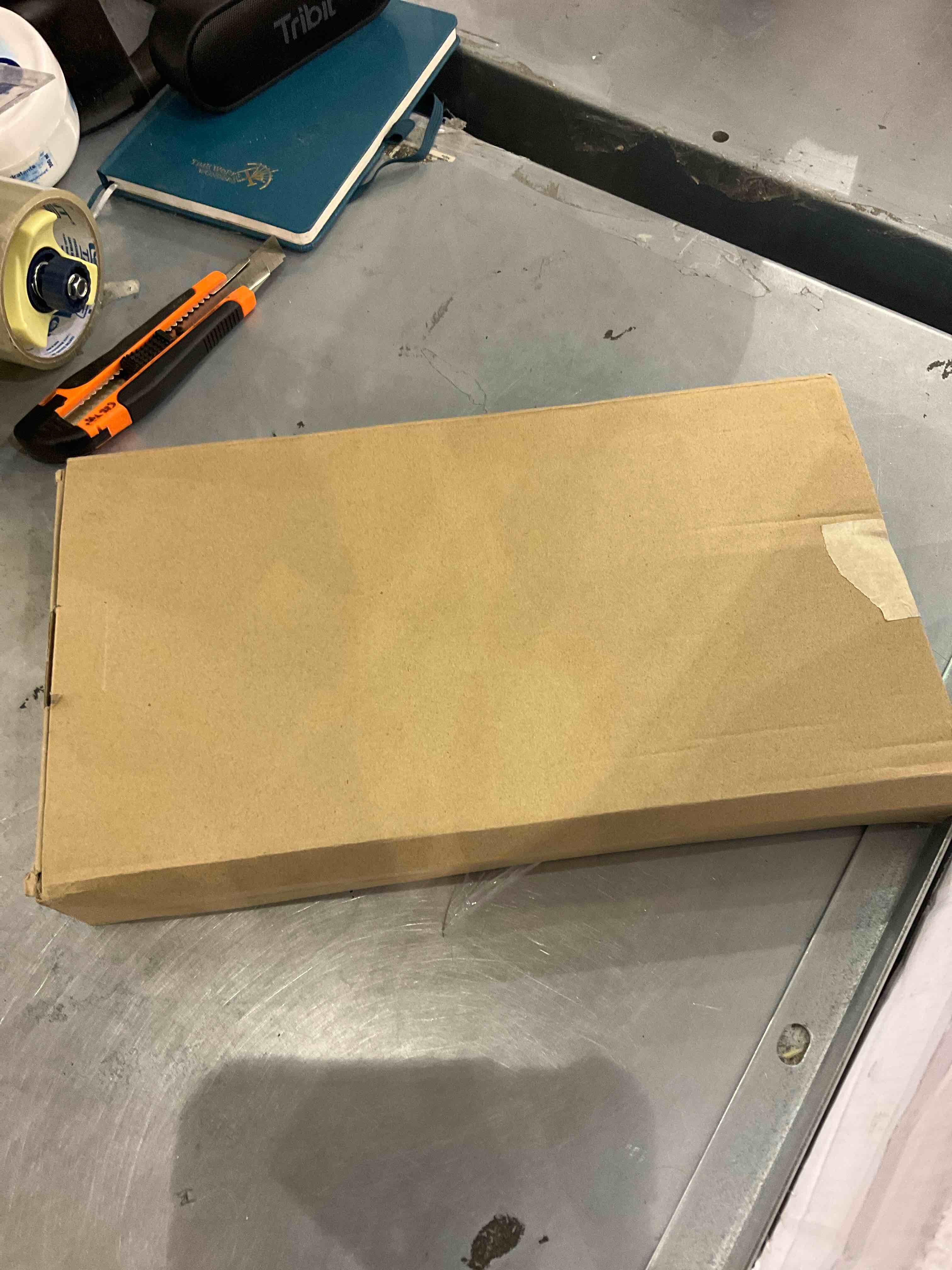 https://s3.amazonaws.com/lotting-images-prod/bidfta/EXS00495887_1697221602136.jpeg