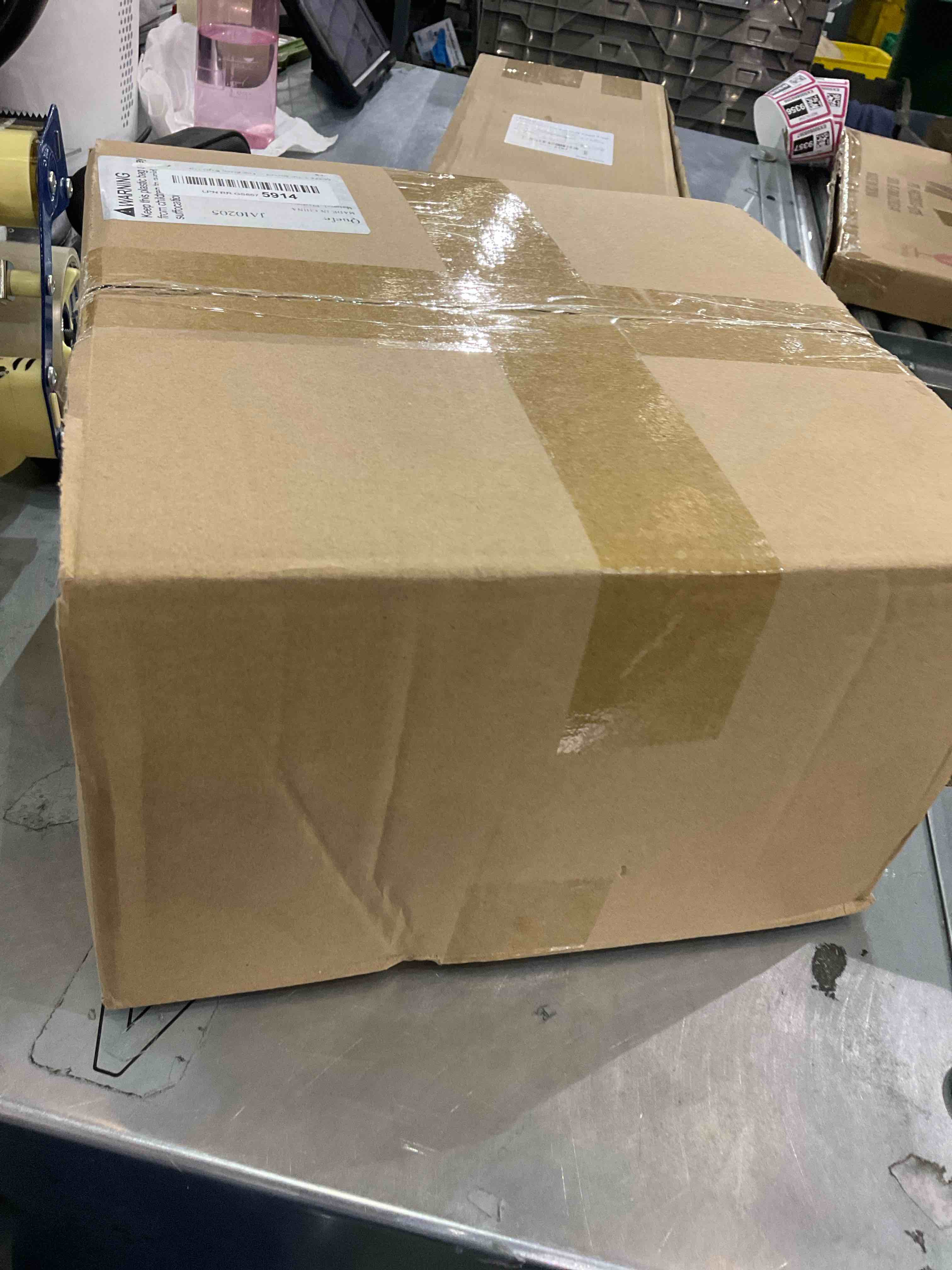 https://s3.amazonaws.com/lotting-images-prod/bidfta/EXS00495890_1697221829382.jpeg