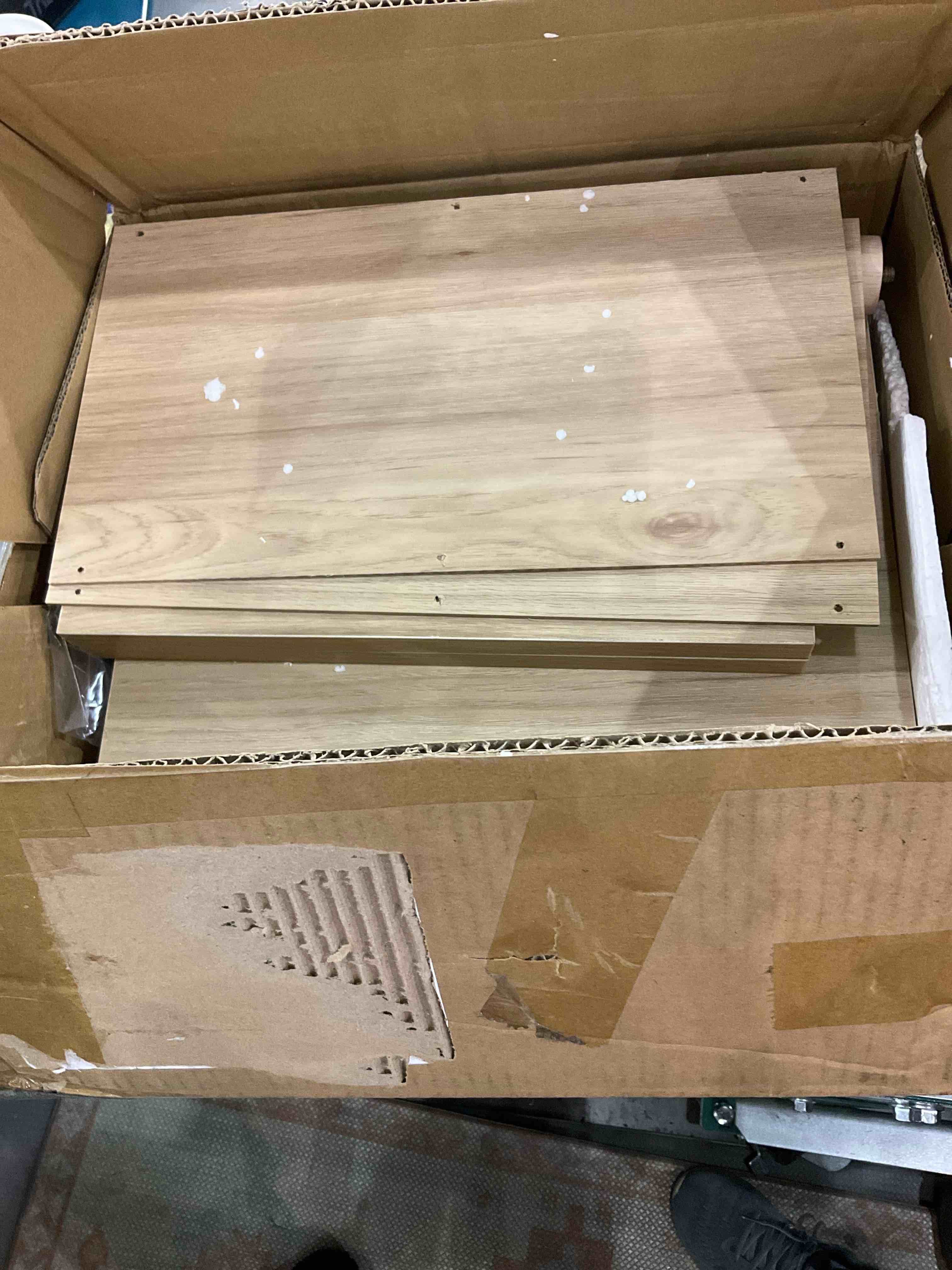https://s3.amazonaws.com/lotting-images-prod/bidfta/EXS00495956_1697458669440.jpeg