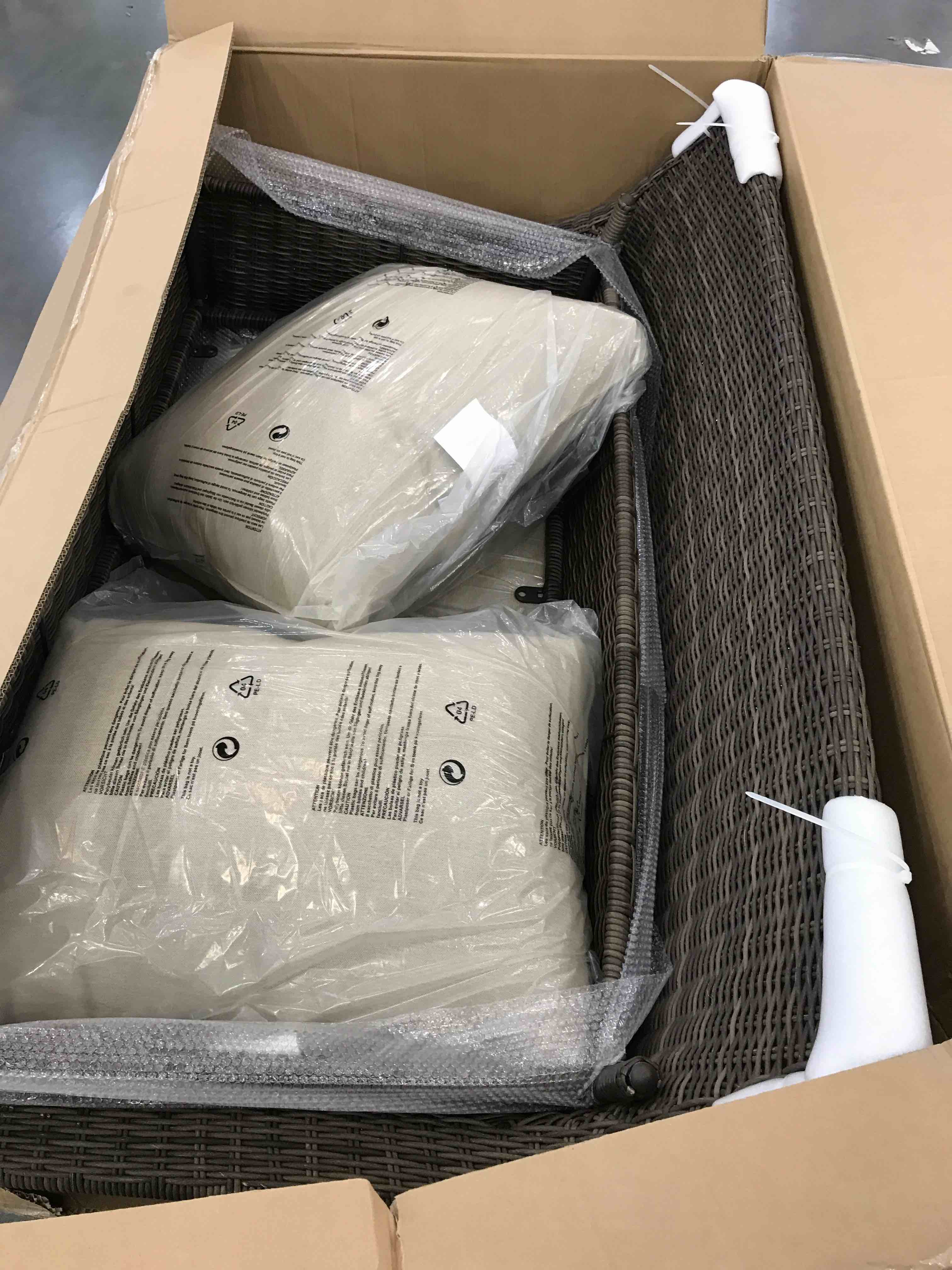 https://s3.amazonaws.com/lotting-images-prod/bidfta/EXS00496061_1696013005715.jpeg