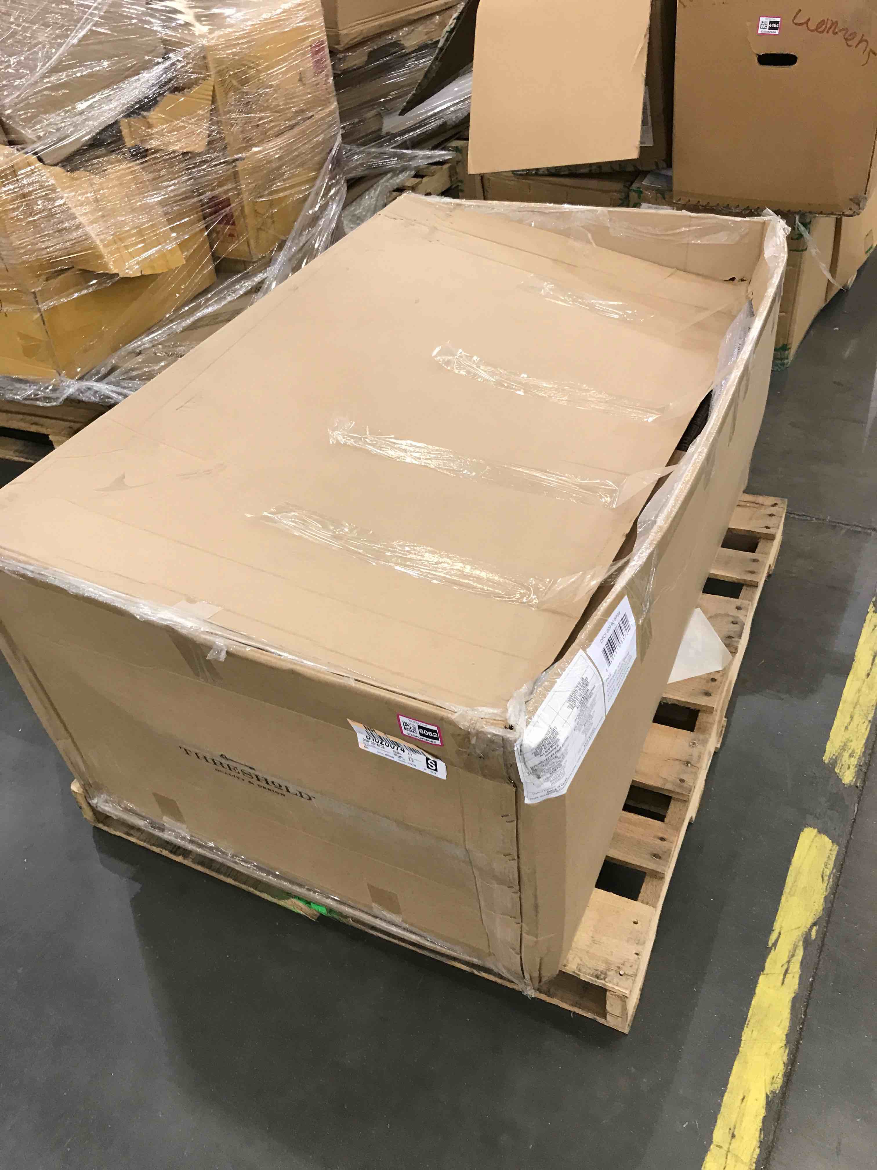 https://s3.amazonaws.com/lotting-images-prod/bidfta/EXS00496062_1696013360071.jpeg