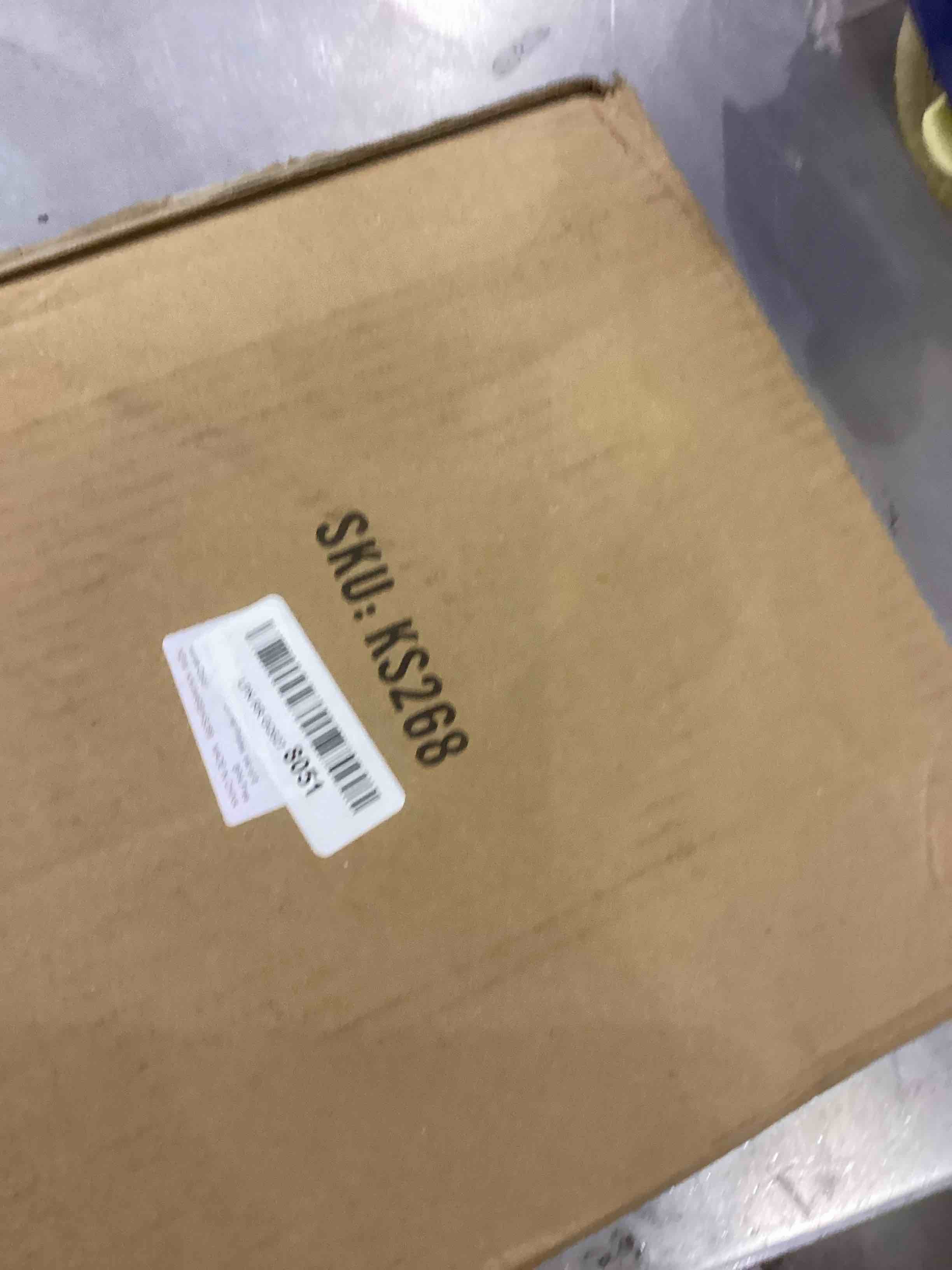 https://s3.amazonaws.com/lotting-images-prod/bidfta/EXS00498301_1696519275651.jpeg