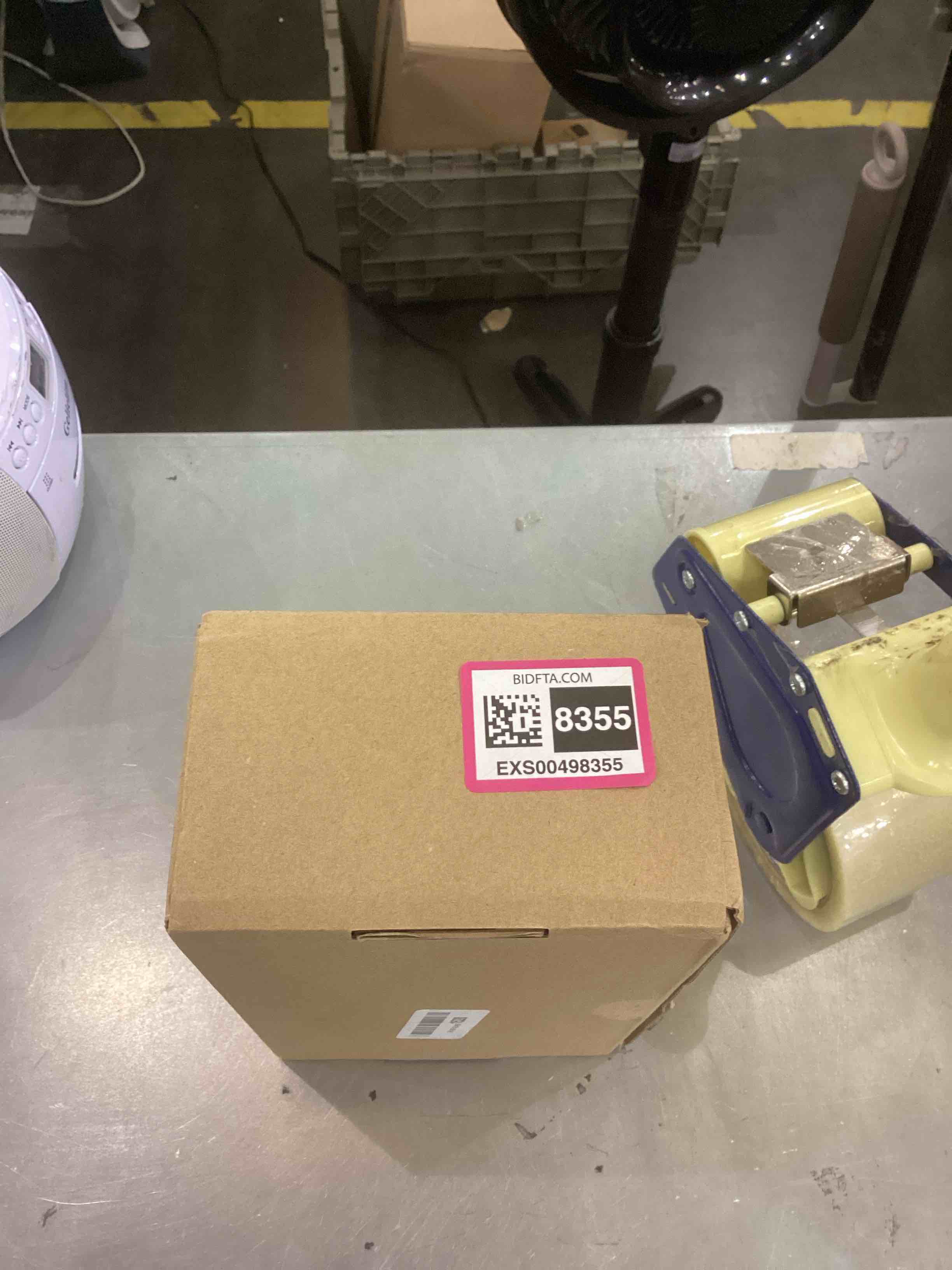 https://s3.amazonaws.com/lotting-images-prod/bidfta/EXS00498355_1696524664221.jpeg