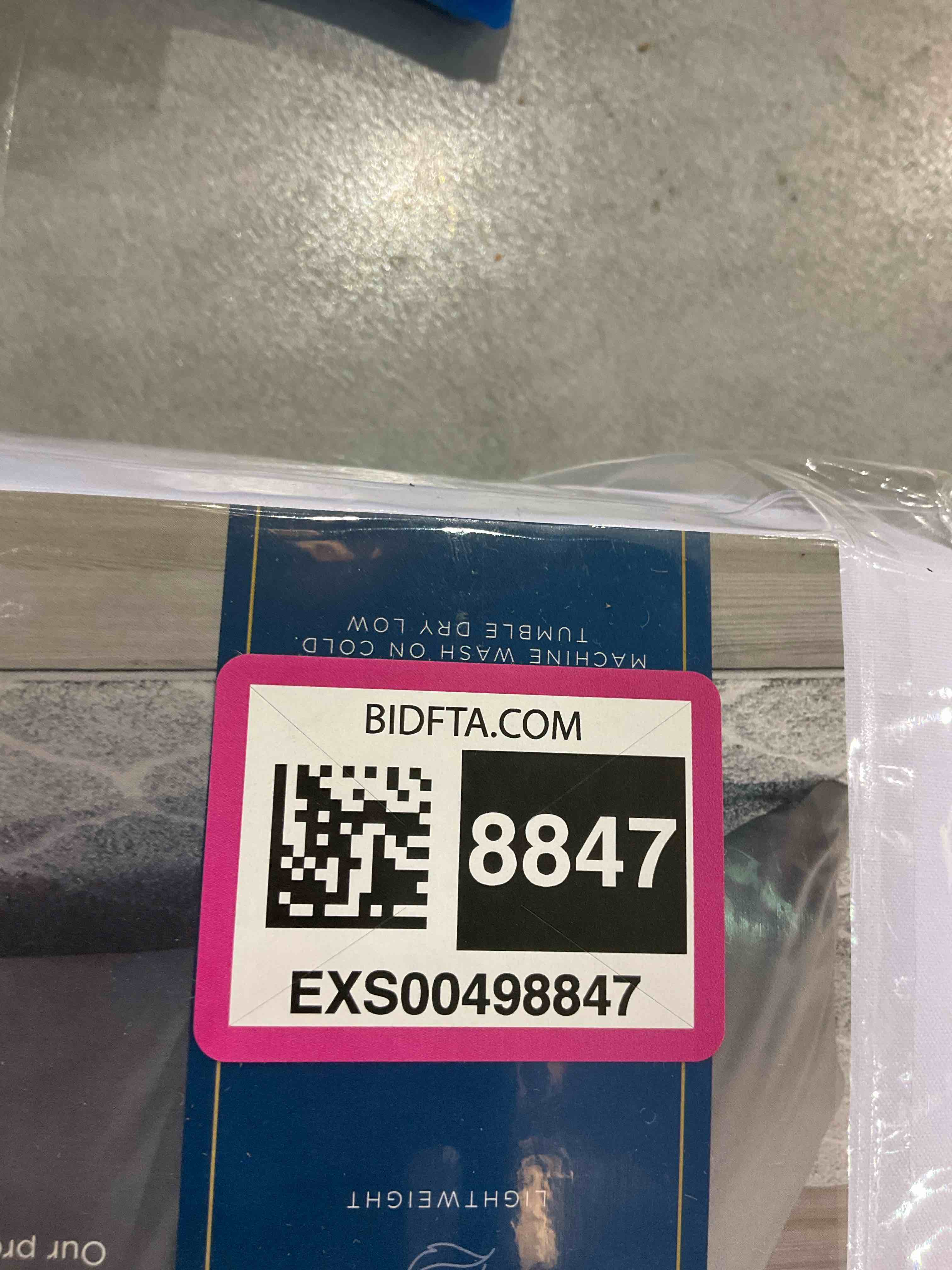 https://s3.amazonaws.com/lotting-images-prod/bidfta/EXS00498847_1696862530574.jpeg