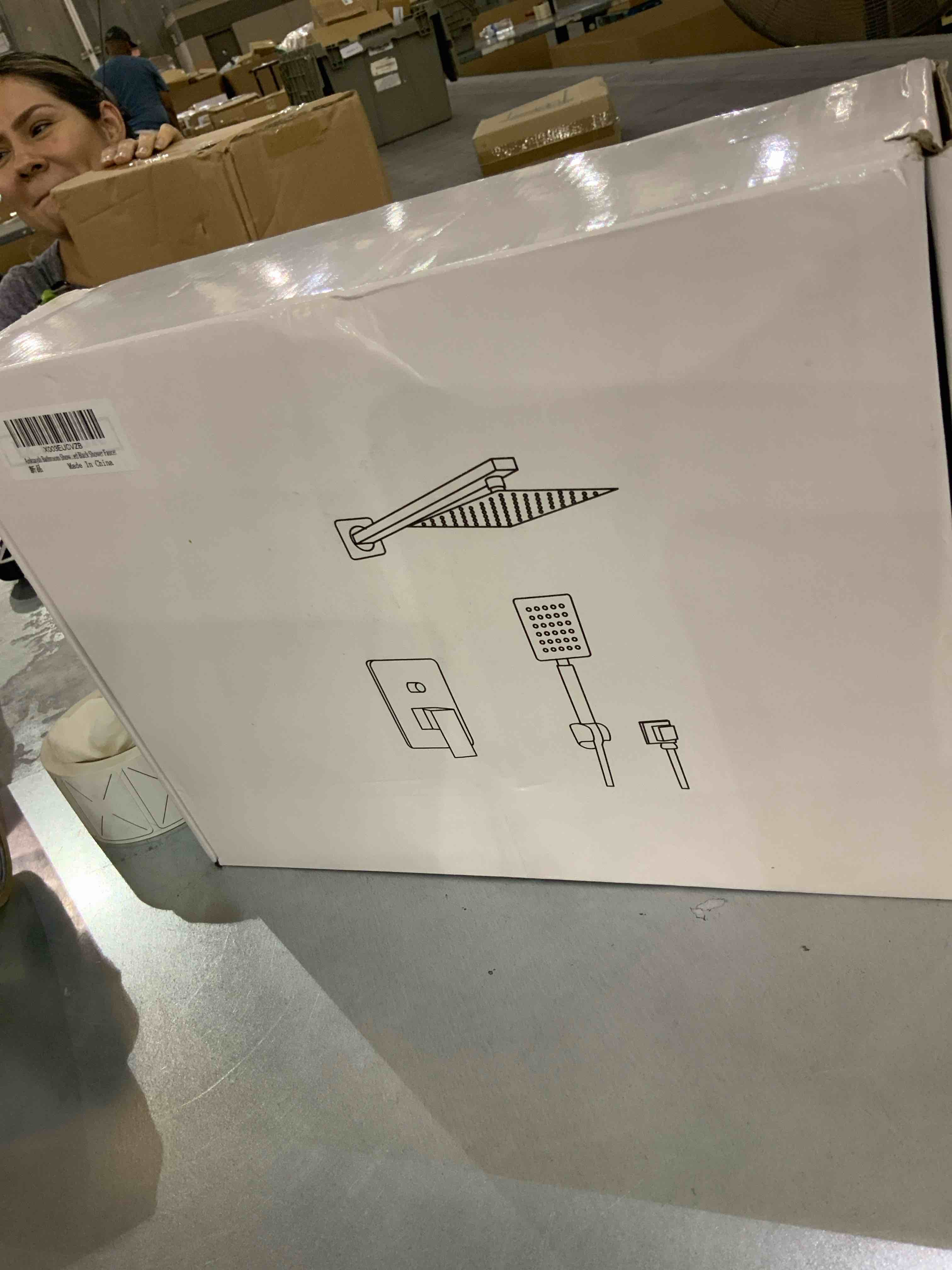 https://s3.amazonaws.com/lotting-images-prod/bidfta/EXS00499690_1696526766394.jpeg