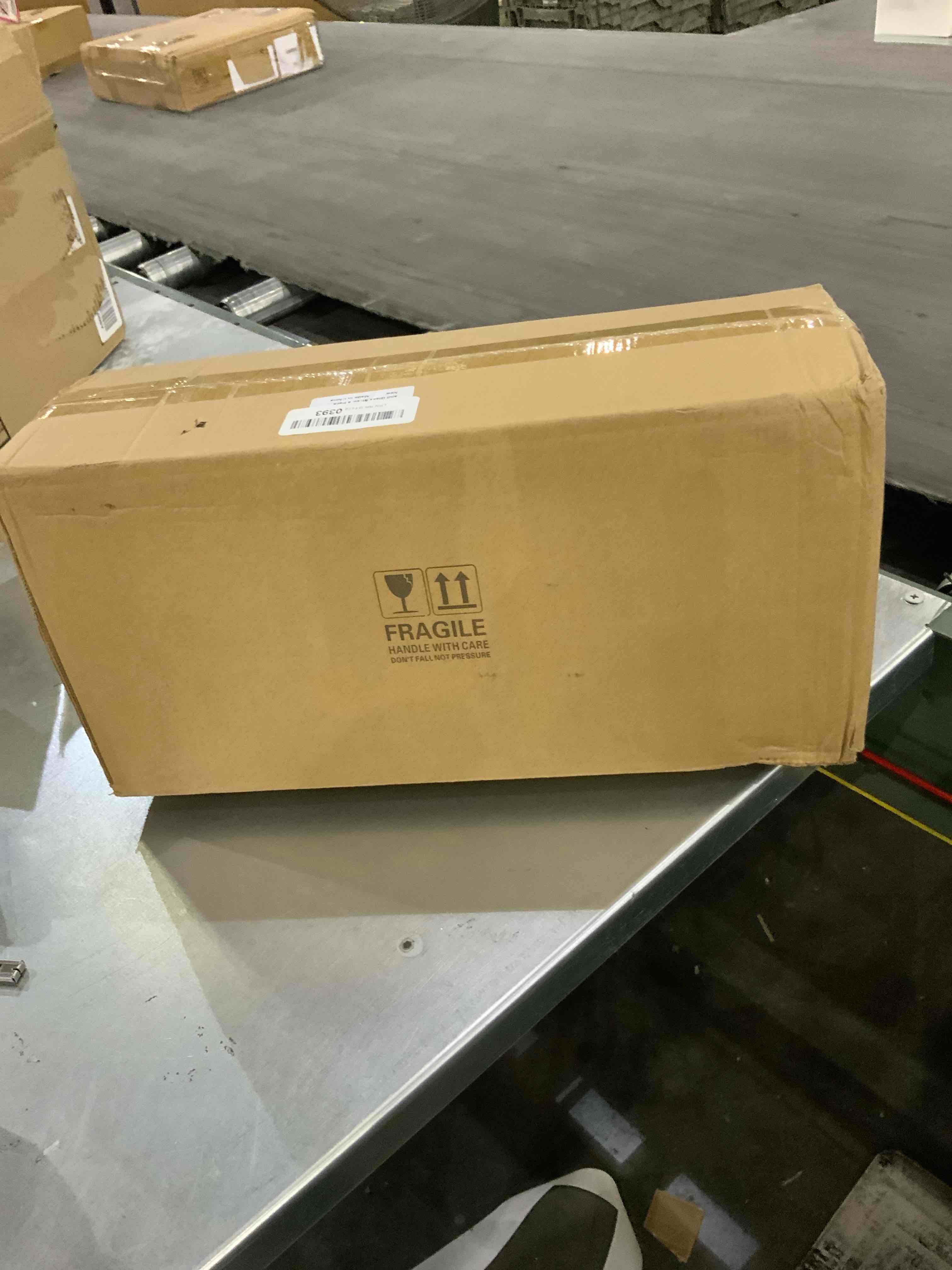 https://s3.amazonaws.com/lotting-images-prod/bidfta/EXS00499748_1696534387236.jpeg