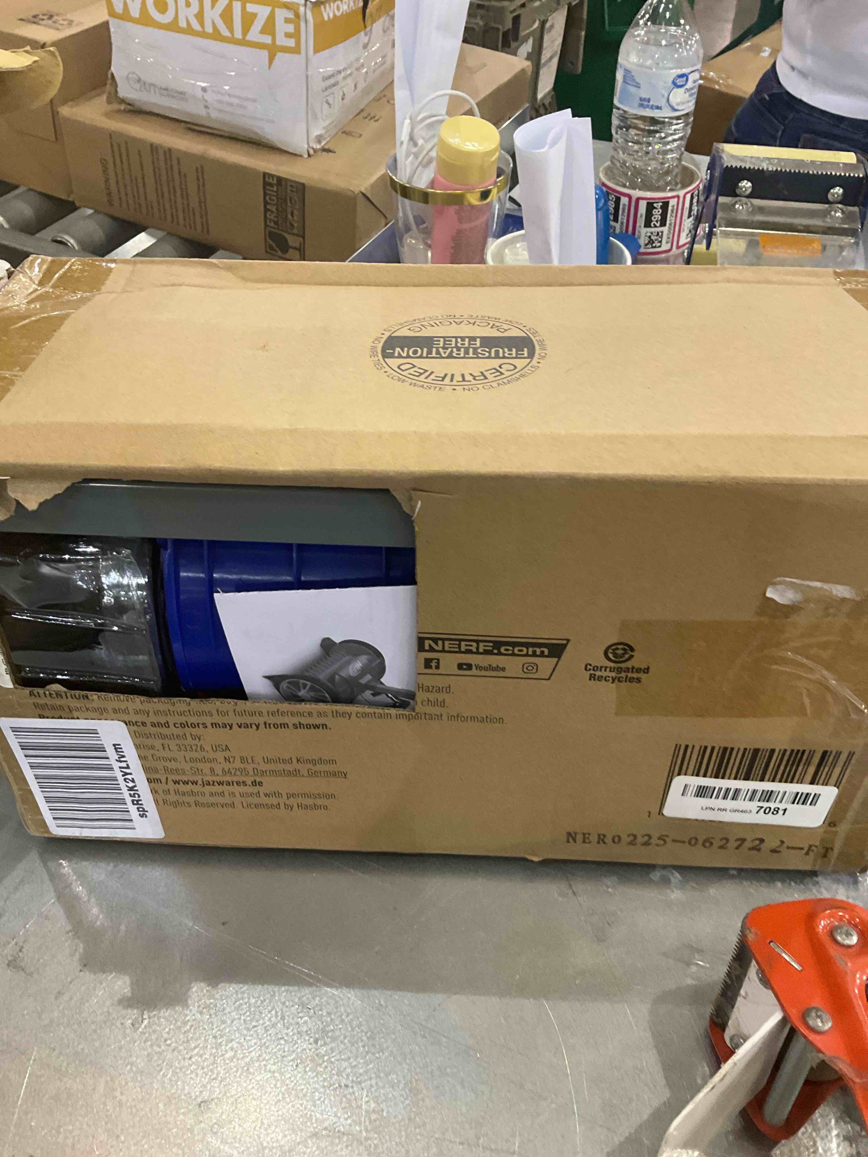 https://s3.amazonaws.com/lotting-images-prod/bidfta/EXS00501005_1698340730216.jpeg