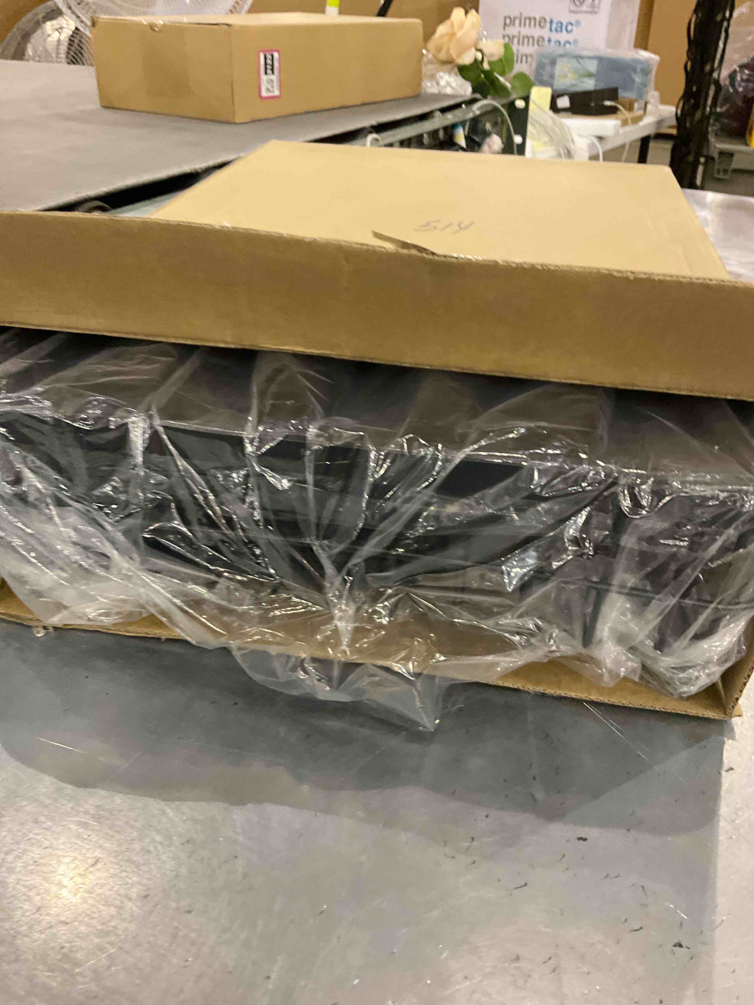 https://s3.amazonaws.com/lotting-images-prod/bidfta/EXS00502824_1698233504922.jpeg