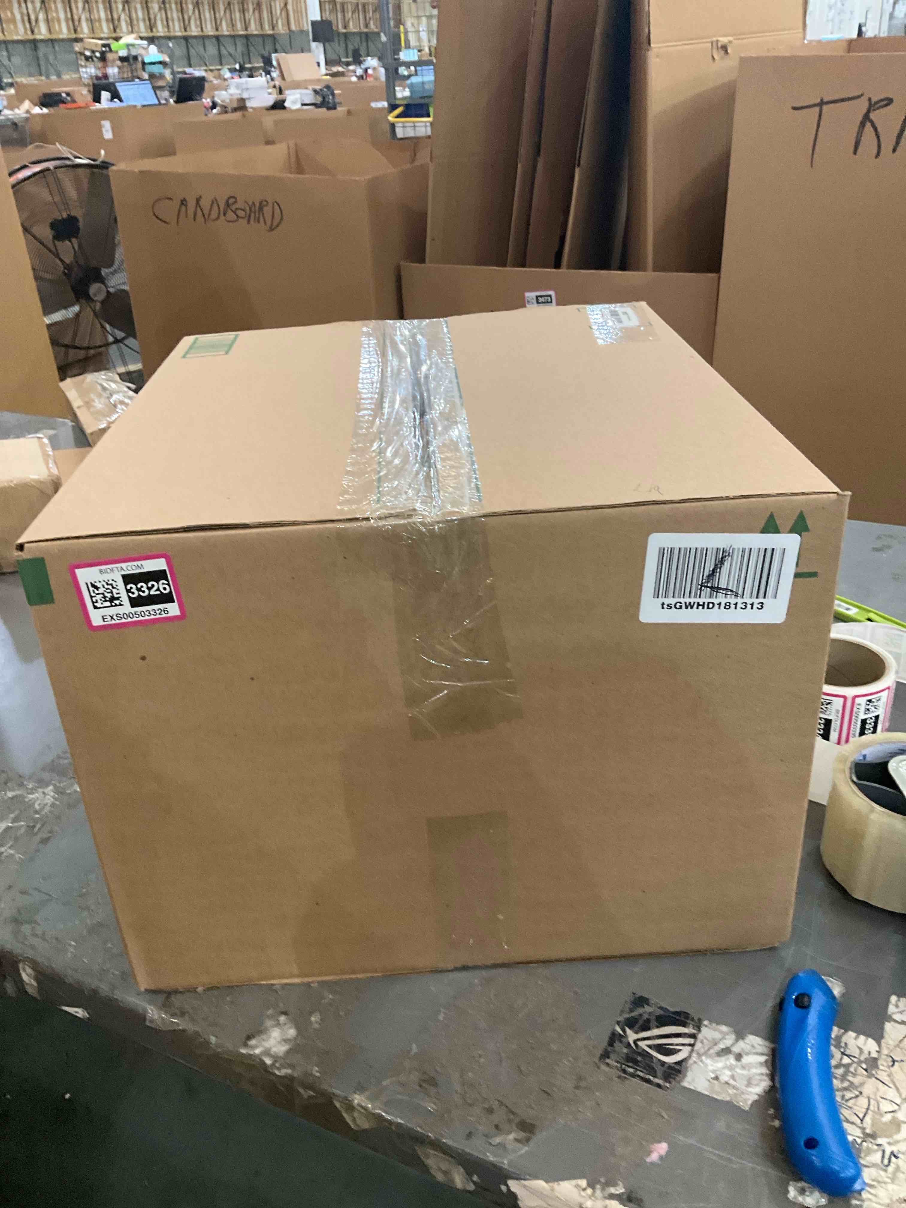 https://s3.amazonaws.com/lotting-images-prod/bidfta/EXS00503326_1699030174065.jpeg