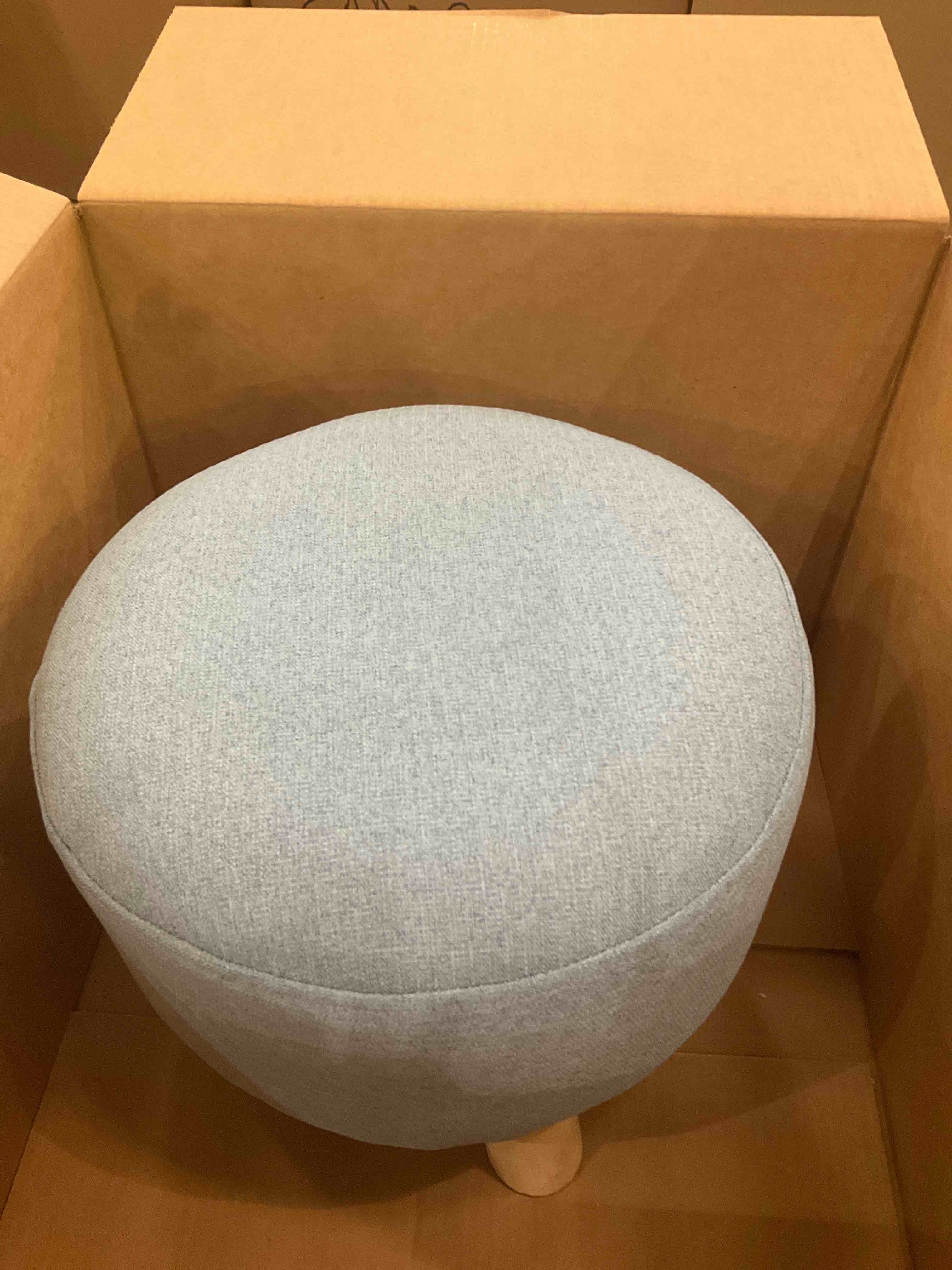https://s3.amazonaws.com/lotting-images-prod/bidfta/EXS00503327_1699030254510.jpeg